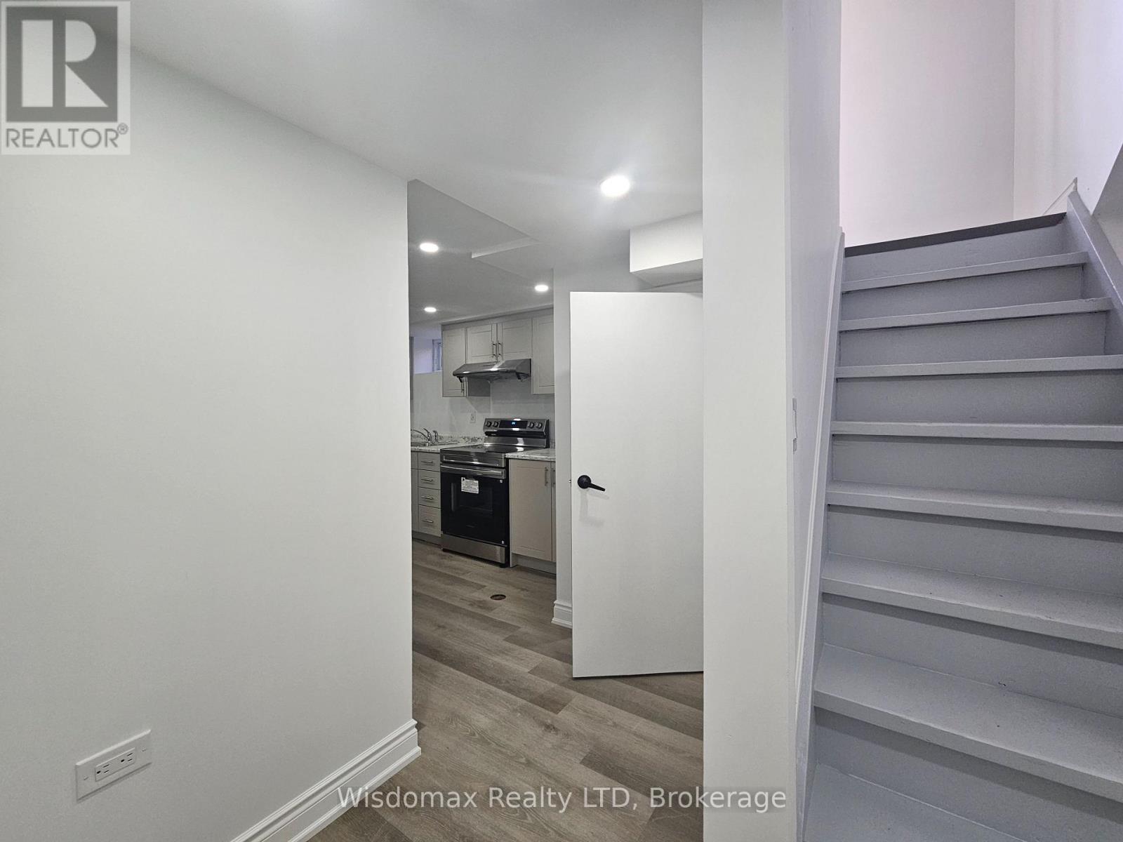 Beasment - 5881 Britannia Crescent, Niagara Falls, Ontario  L2G 1C2 - Photo 7 - X12985526