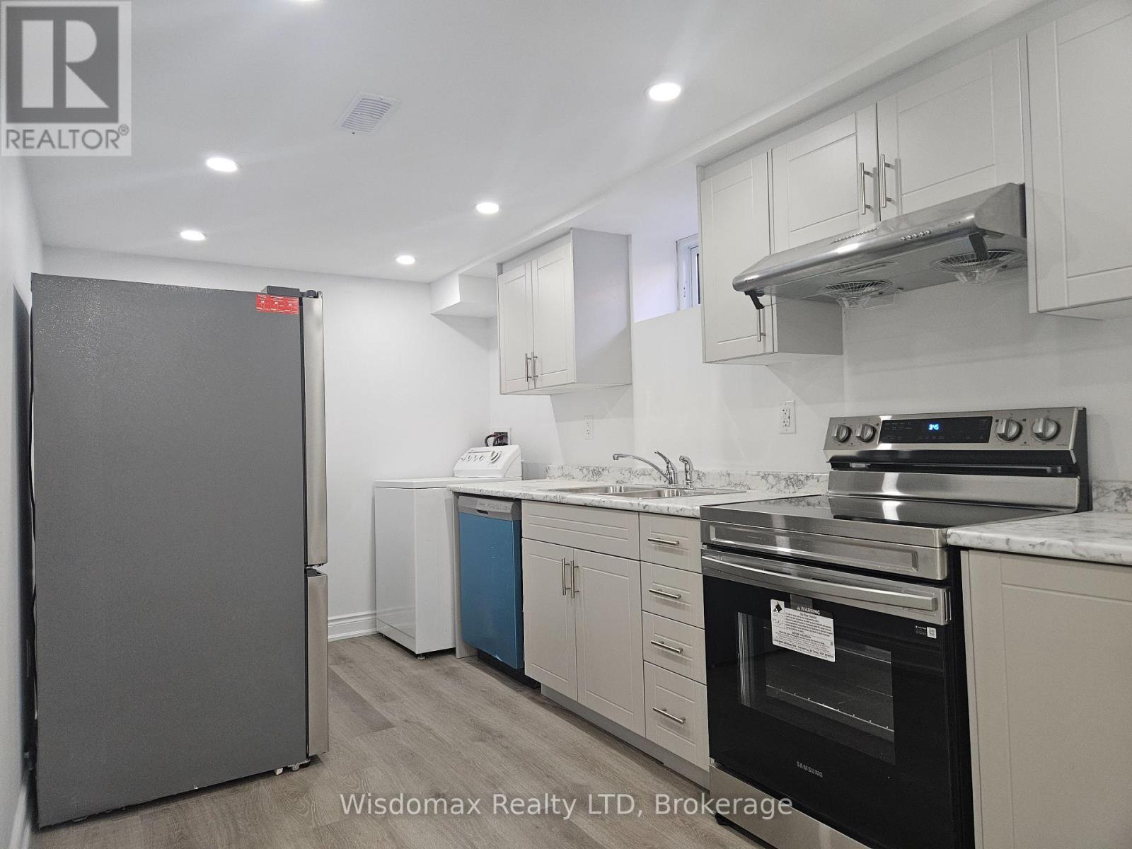 Beasment - 5881 Britannia Crescent, Niagara Falls, Ontario  L2G 1C2 - Photo 9 - X12985526