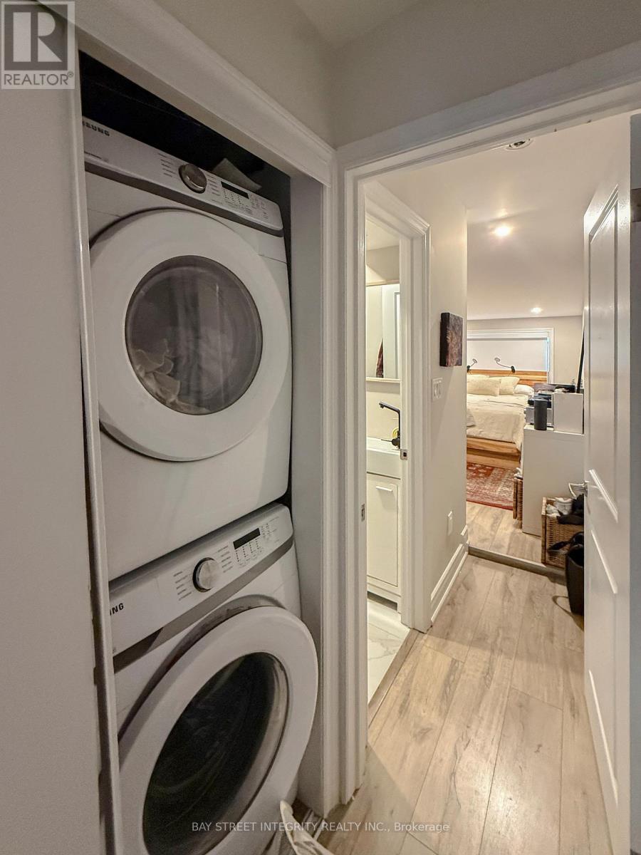 A - 598 Crawford Street, Toronto, Ontario  M6G 3K2 - Photo 12 - C12985474