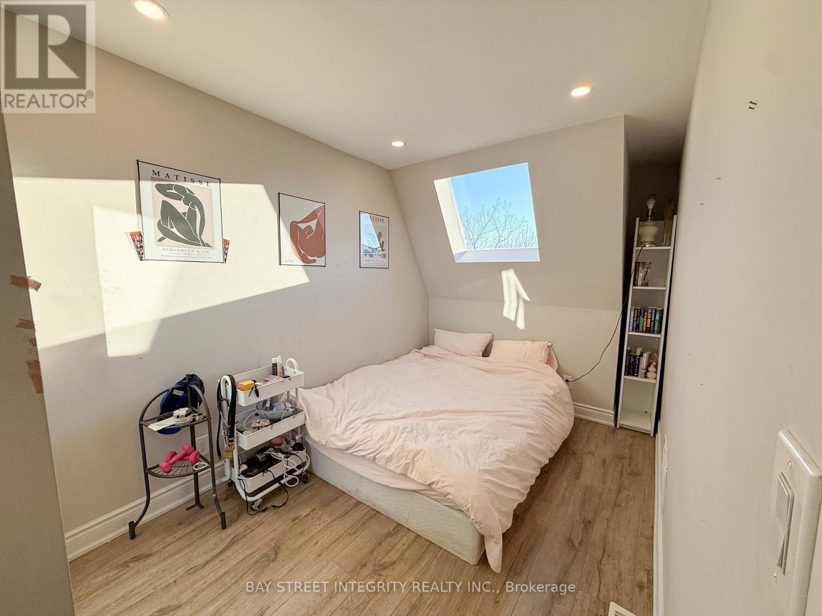 A - 598 Crawford Street, Toronto, Ontario  M6G 3K2 - Photo 9 - C12985474