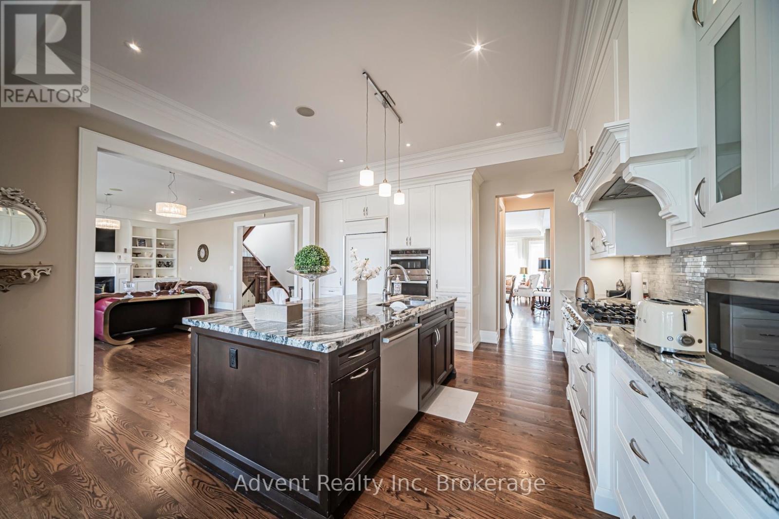 136 Homewood Avenue, Toronto, Ontario  M2M 1K3 - Photo 12 - C12985480