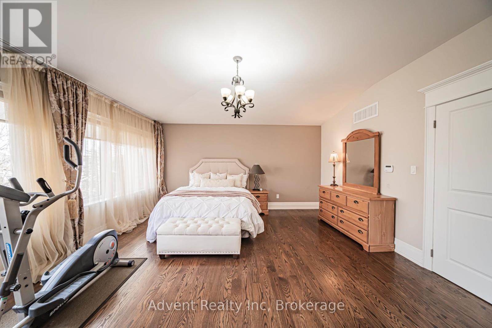 136 Homewood Avenue, Toronto, Ontario  M2M 1K3 - Photo 15 - C12985480