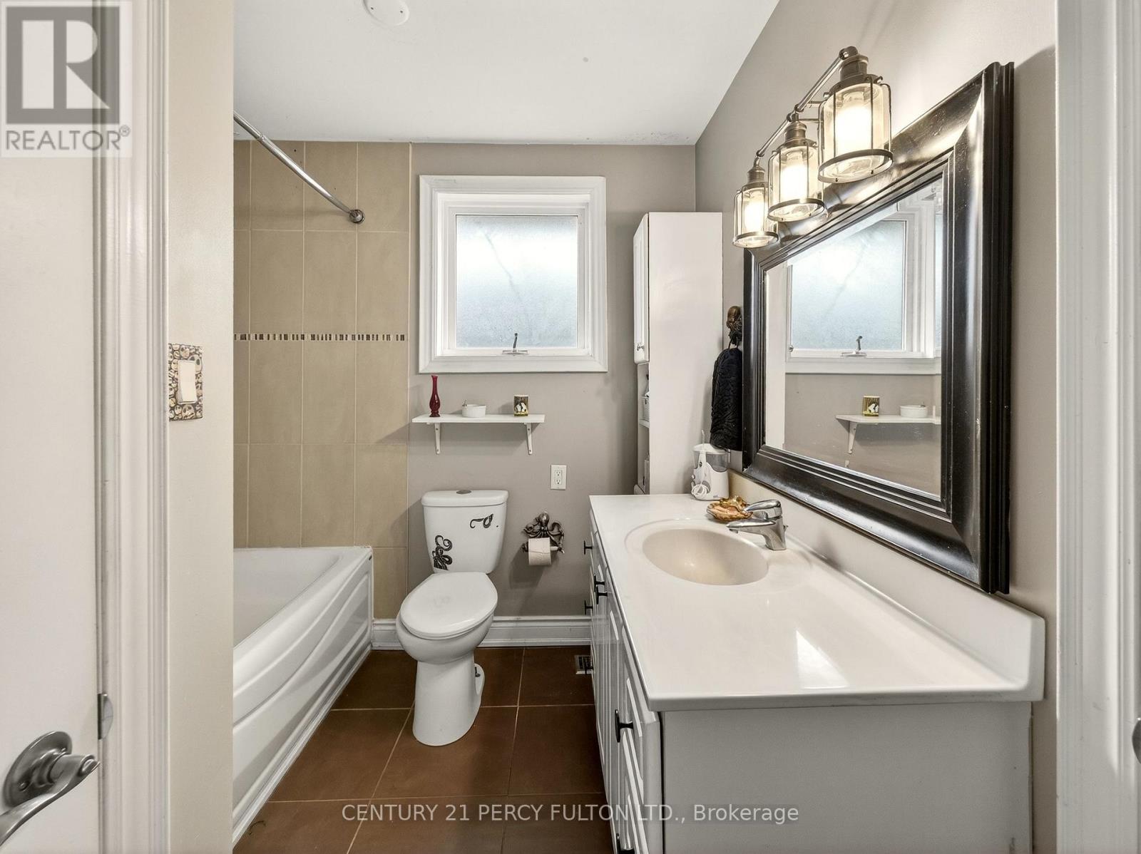 840 Bem Avenue, Pickering, Ontario  L1W 1X3 - Photo 14 - E12985440