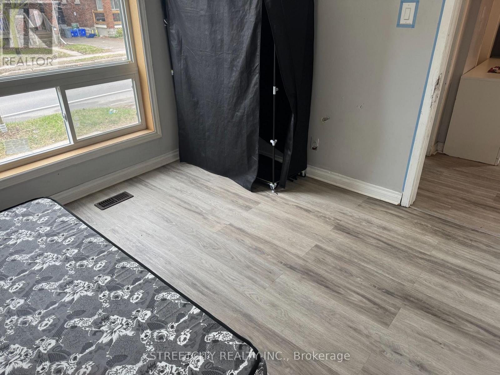 126 Egerton Street, London East, Ontario  N5Z 2G4 - Photo 10 - X12984892