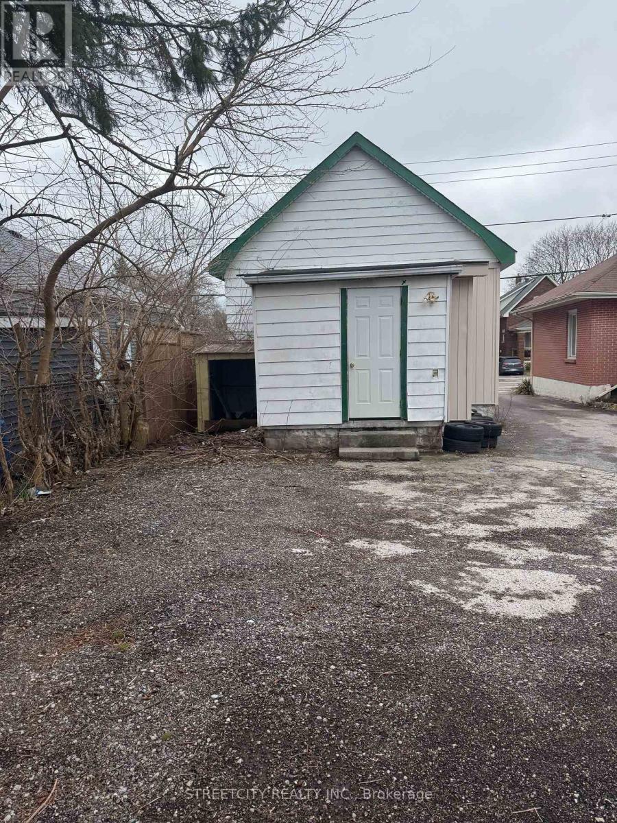 126 Egerton Street, London East, Ontario  N5Z 2G4 - Photo 4 - X12984892