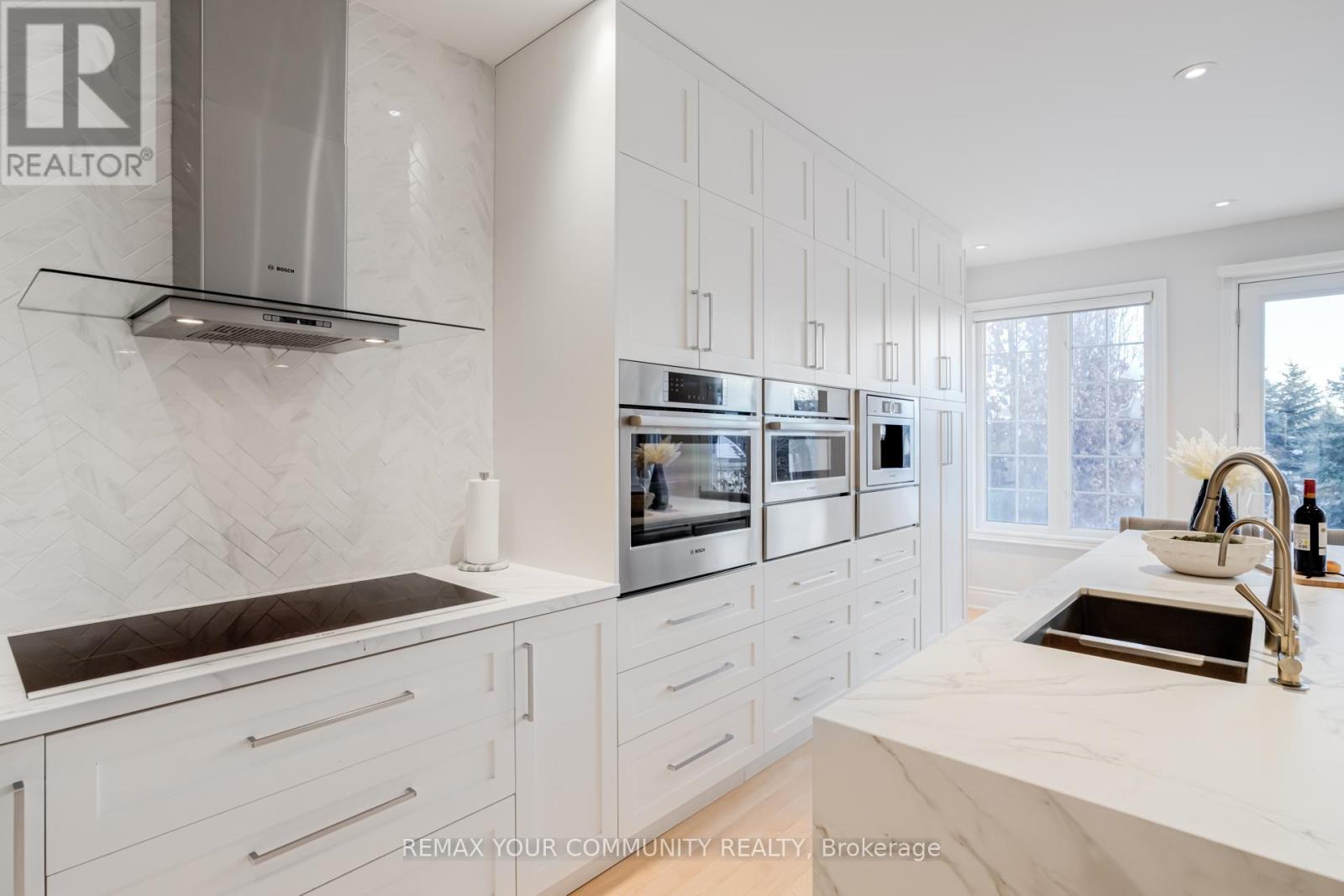 18 Sunrise Ridge Trail, Whitchurch-Stouffville, Ontario  L4A 0C9 - Photo 24 - N12985478