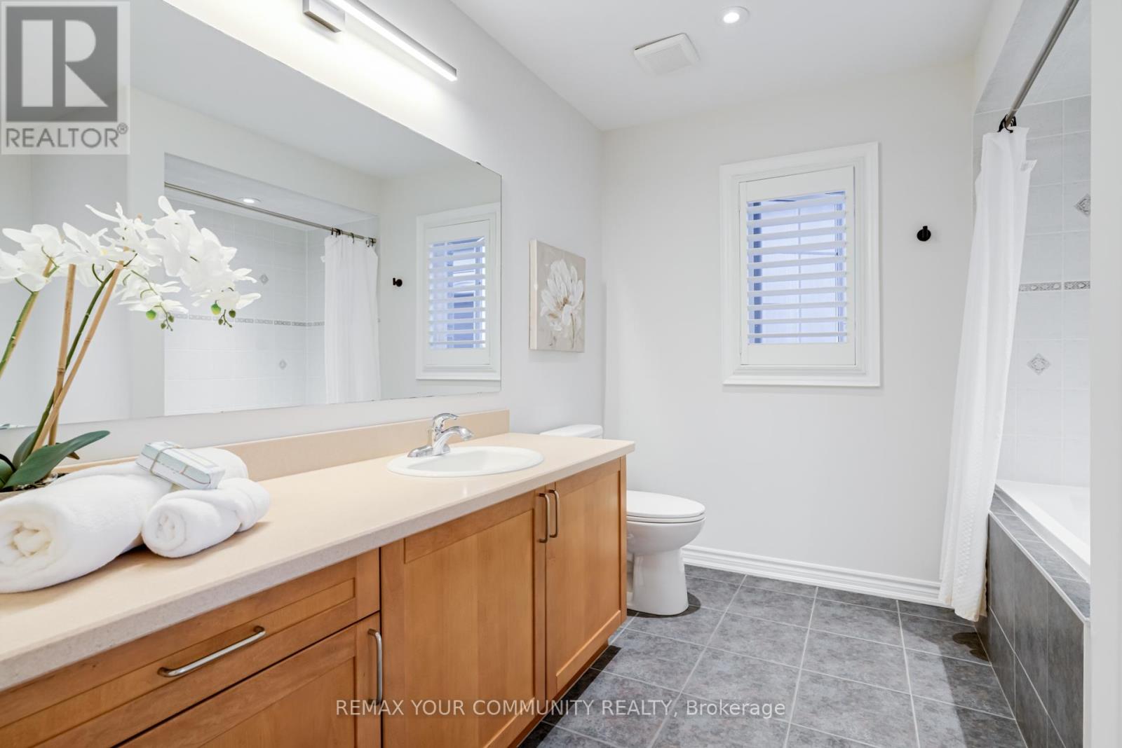 18 Sunrise Ridge Trail, Whitchurch-Stouffville, Ontario  L4A 0C9 - Photo 37 - N12985478