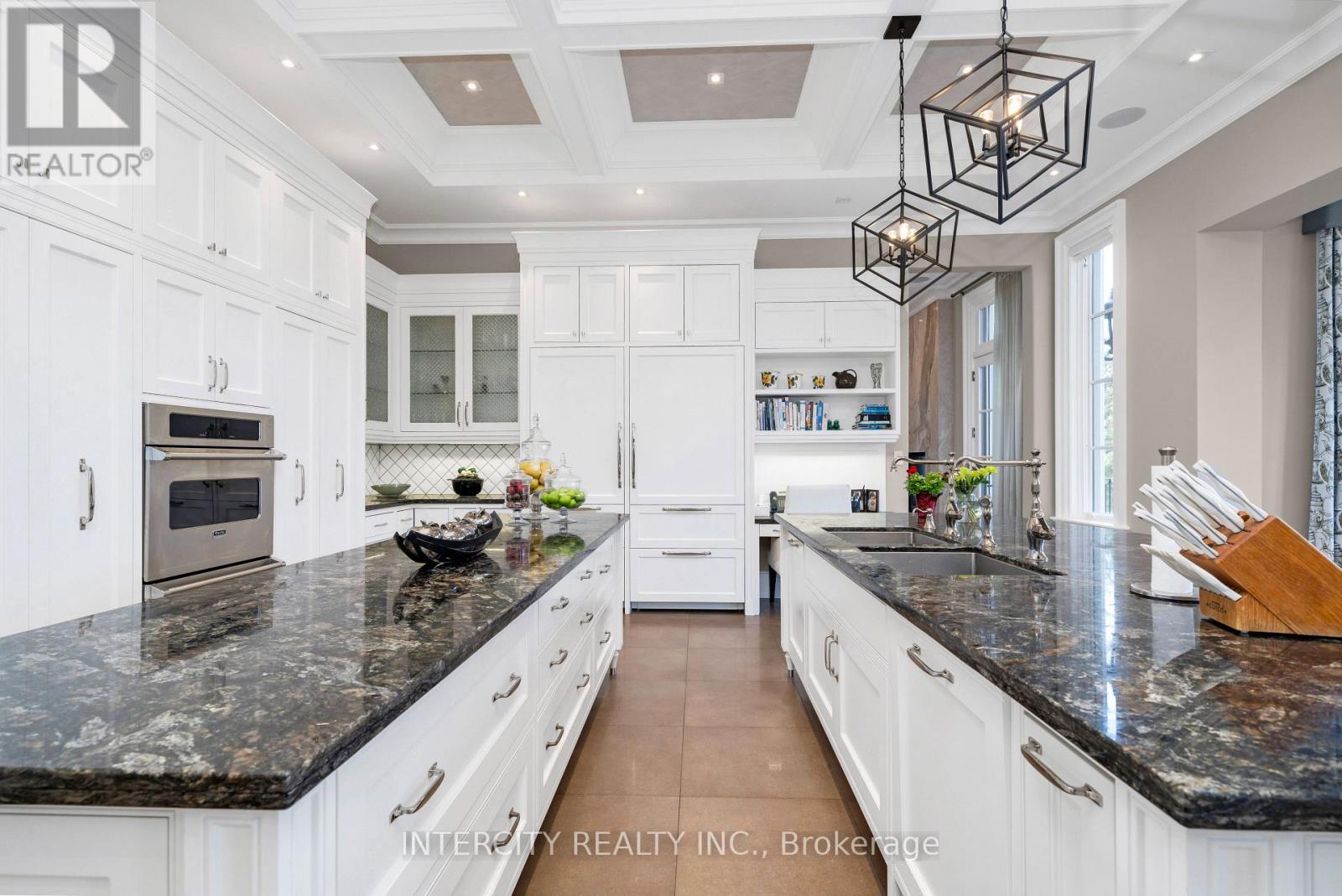 20 Orico Court, Vaughan, Ontario  L0J 1C0 - Photo 10 - N12985482