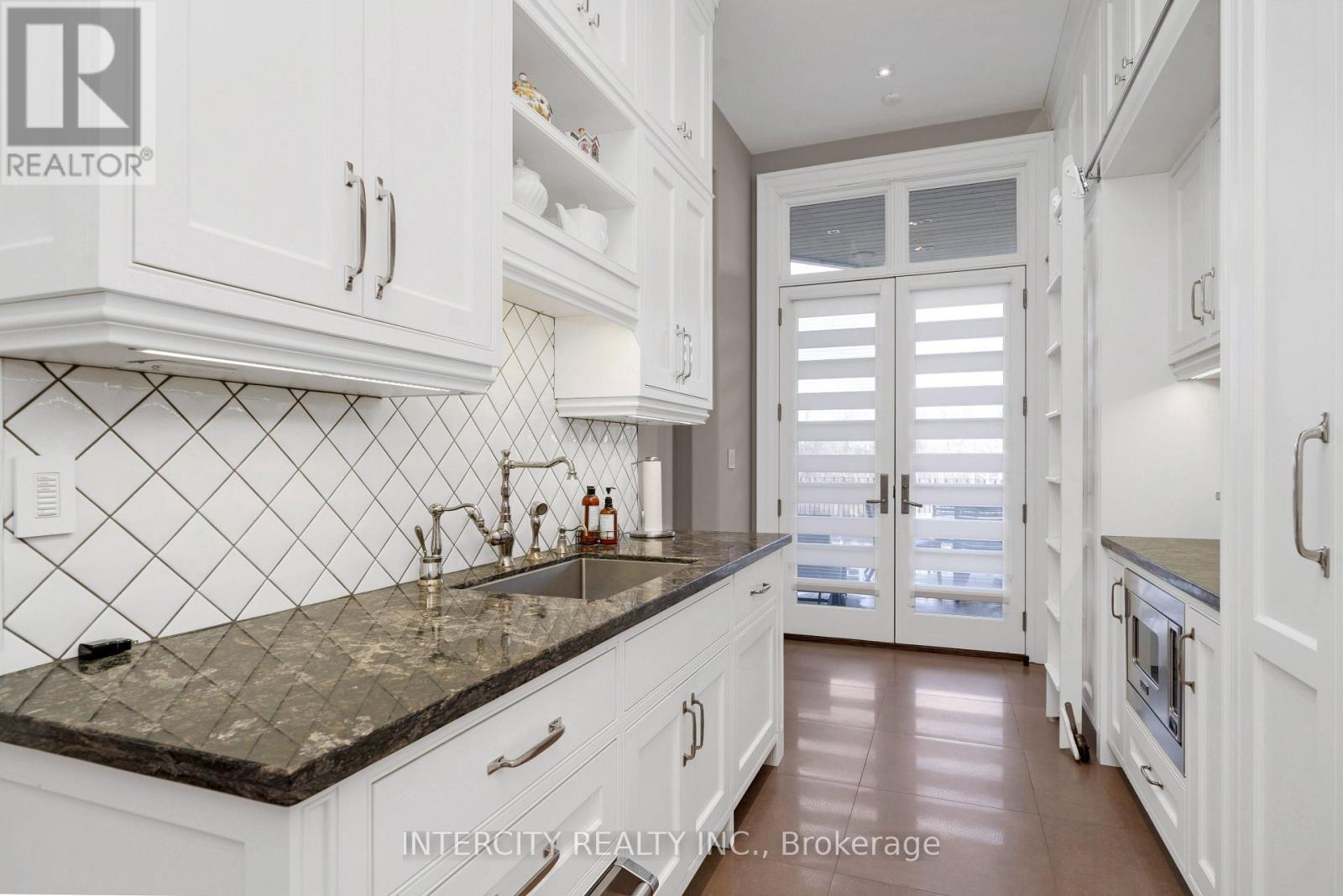 20 Orico Court, Vaughan, Ontario  L0J 1C0 - Photo 14 - N12985482