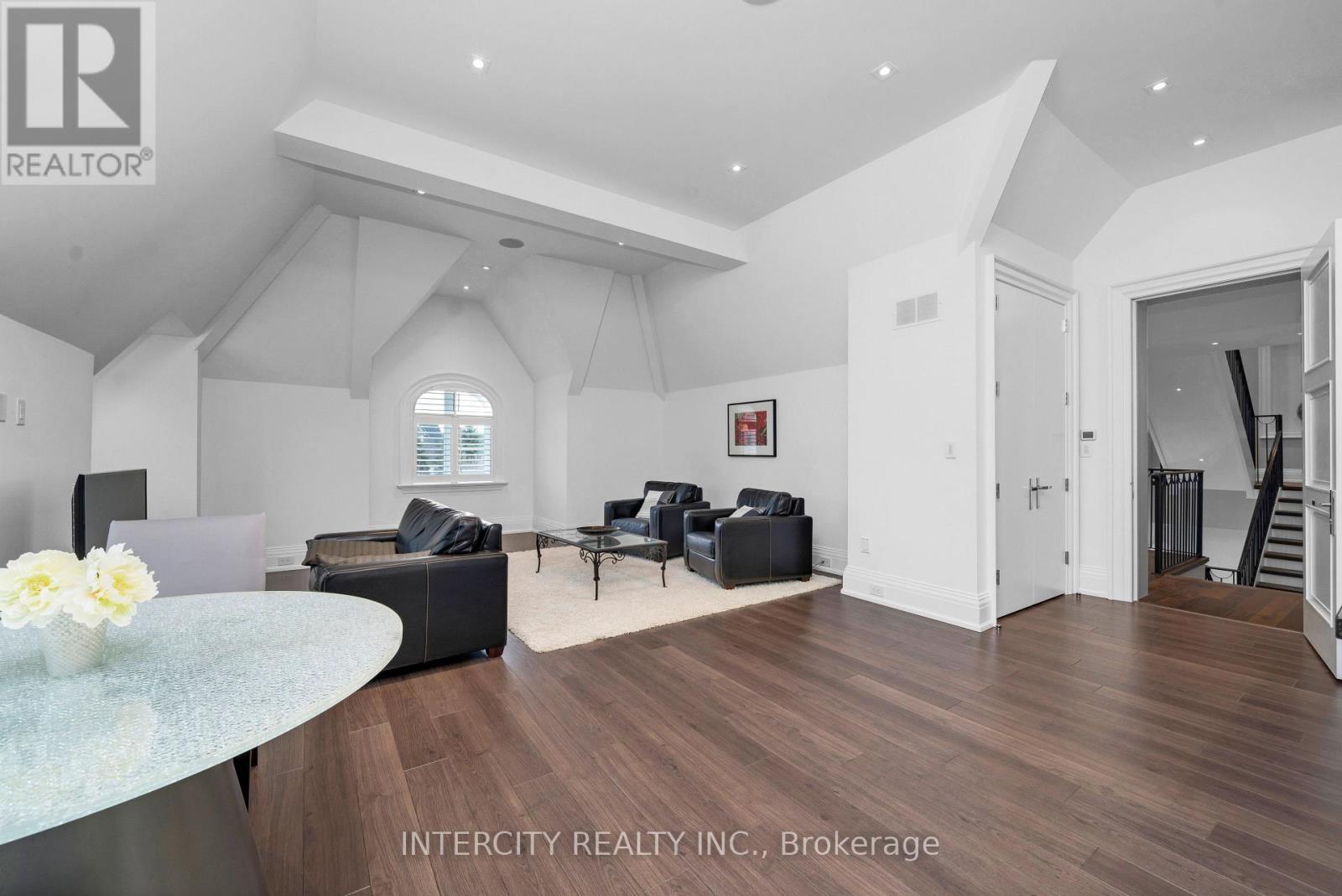 20 Orico Court, Vaughan, Ontario  L0J 1C0 - Photo 19 - N12985482