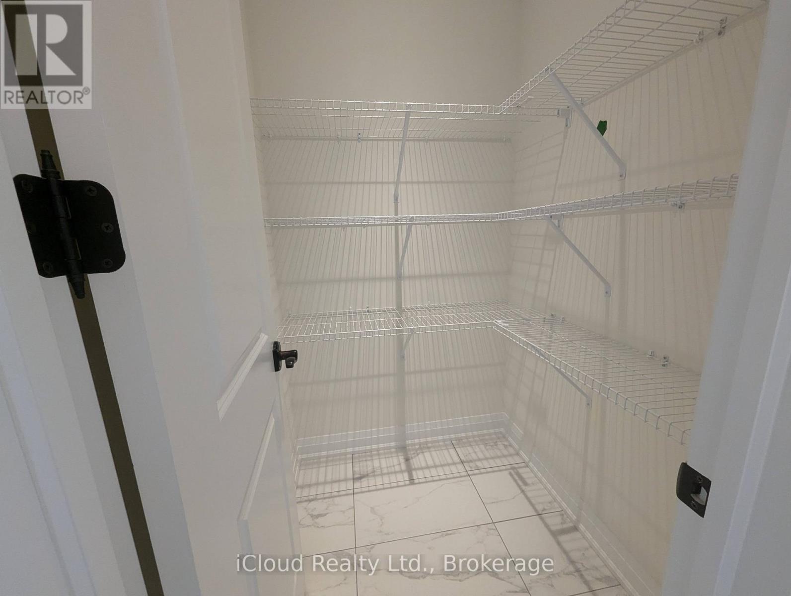 43 West Village Lane, Markham, Ontario  L6C 3L5 - Photo 16 - N12985550