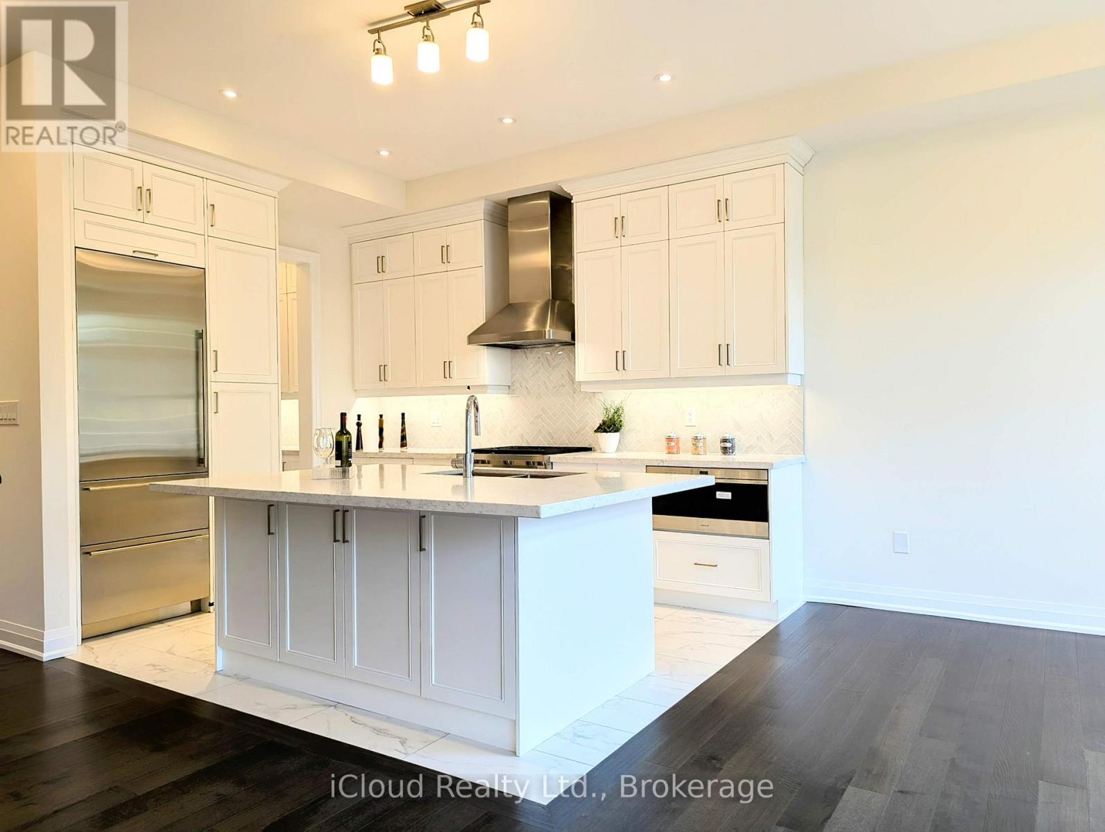 43 West Village Lane, Markham, Ontario  L6C 3L5 - Photo 17 - N12985550