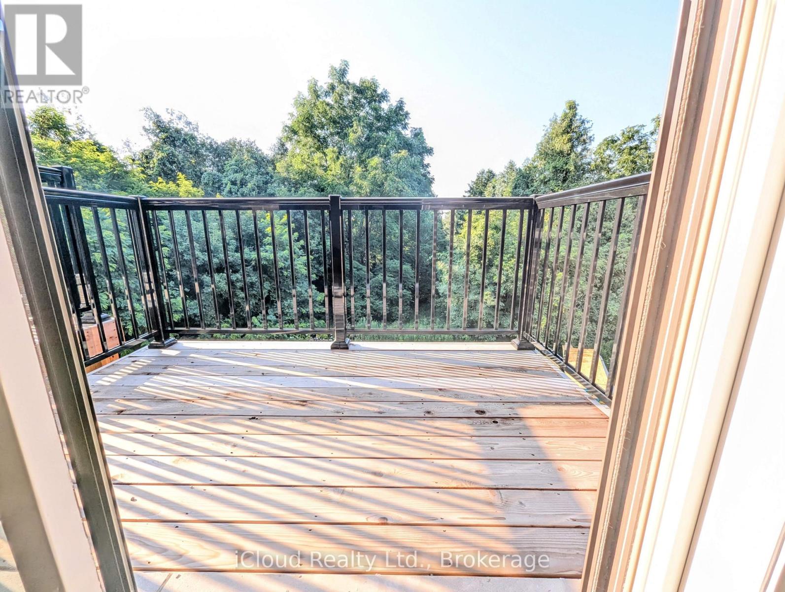 43 West Village Lane, Markham, Ontario  L6C 3L5 - Photo 19 - N12985550