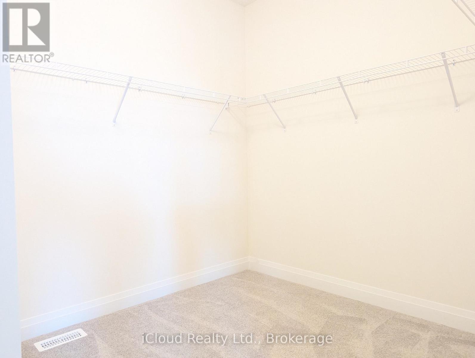 43 West Village Lane, Markham, Ontario  L6C 3L5 - Photo 29 - N12985550