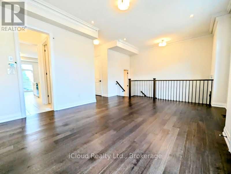 43 West Village Lane, Markham, Ontario  L6C 3L5 - Photo 7 - N12985550