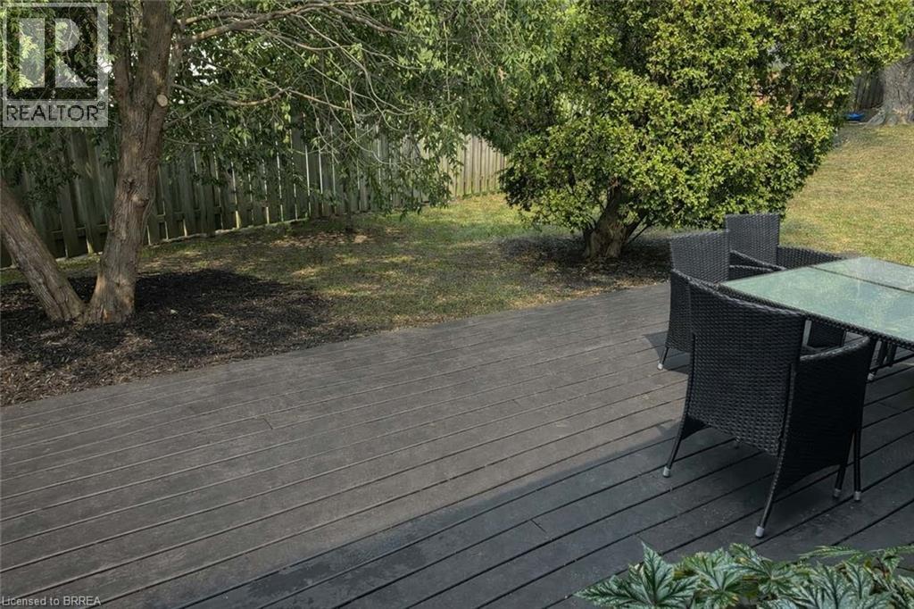 71 Pinecrest Drive, Kitchener, Ontario  N2A 2G6 - Photo 35 - 40816274