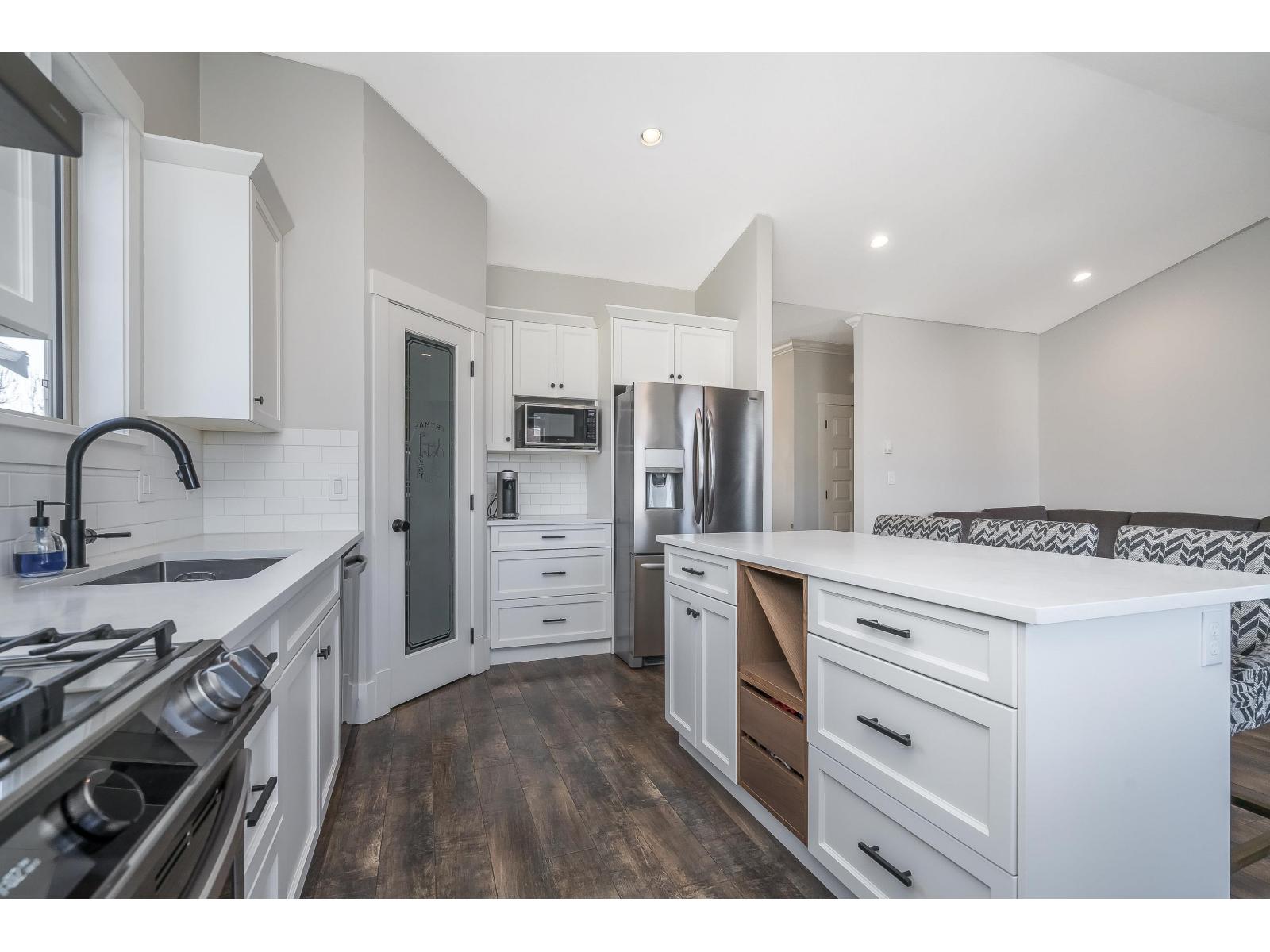 34831 1 Avenue, Abbotsford, British Columbia  V2S 8C1 - Photo 5 - R3106116