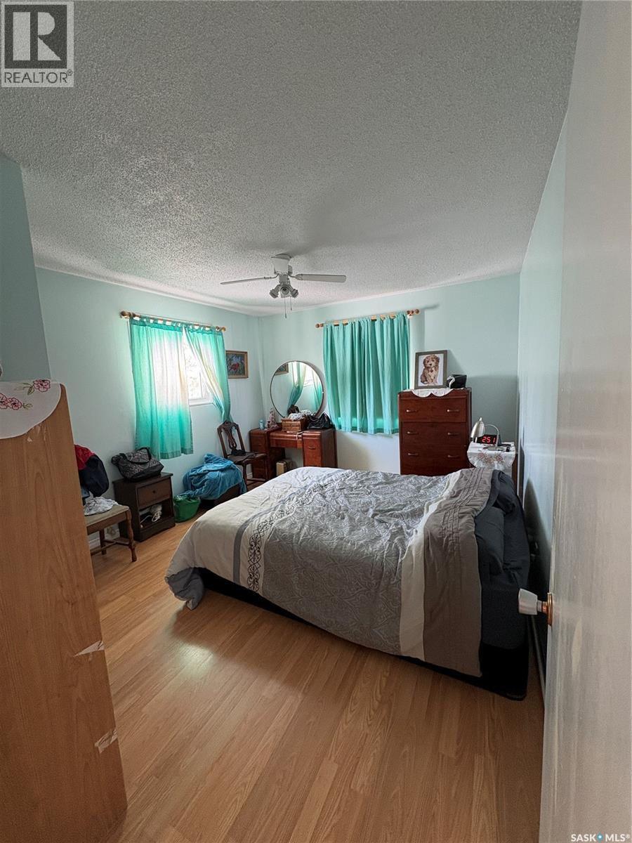 207 Third Avenue W, Kelvington, Saskatchewan  S0A 1W0 - Photo 16 - SK032637