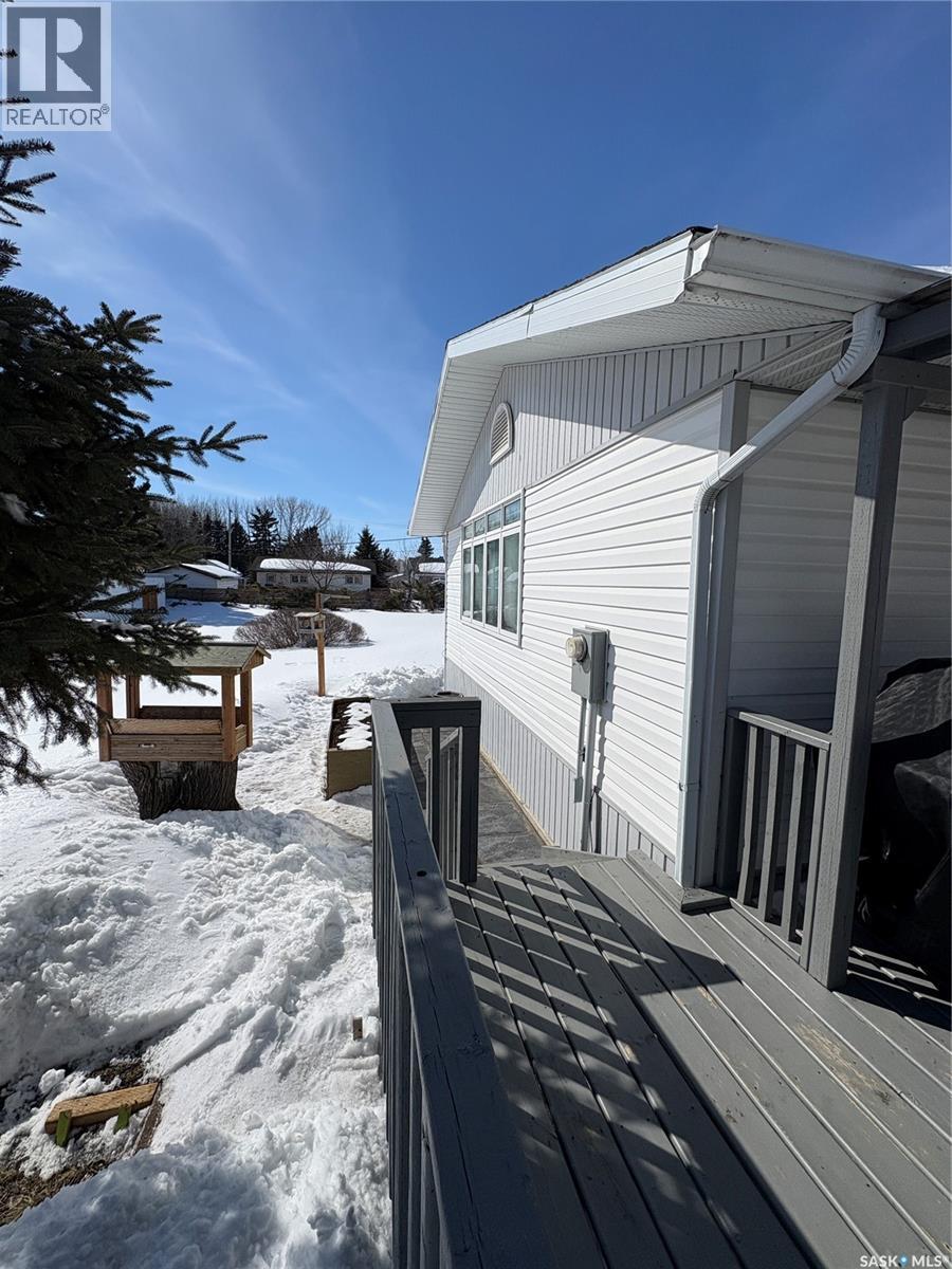 207 Third Avenue W, Kelvington, Saskatchewan  S0A 1W0 - Photo 33 - SK032637