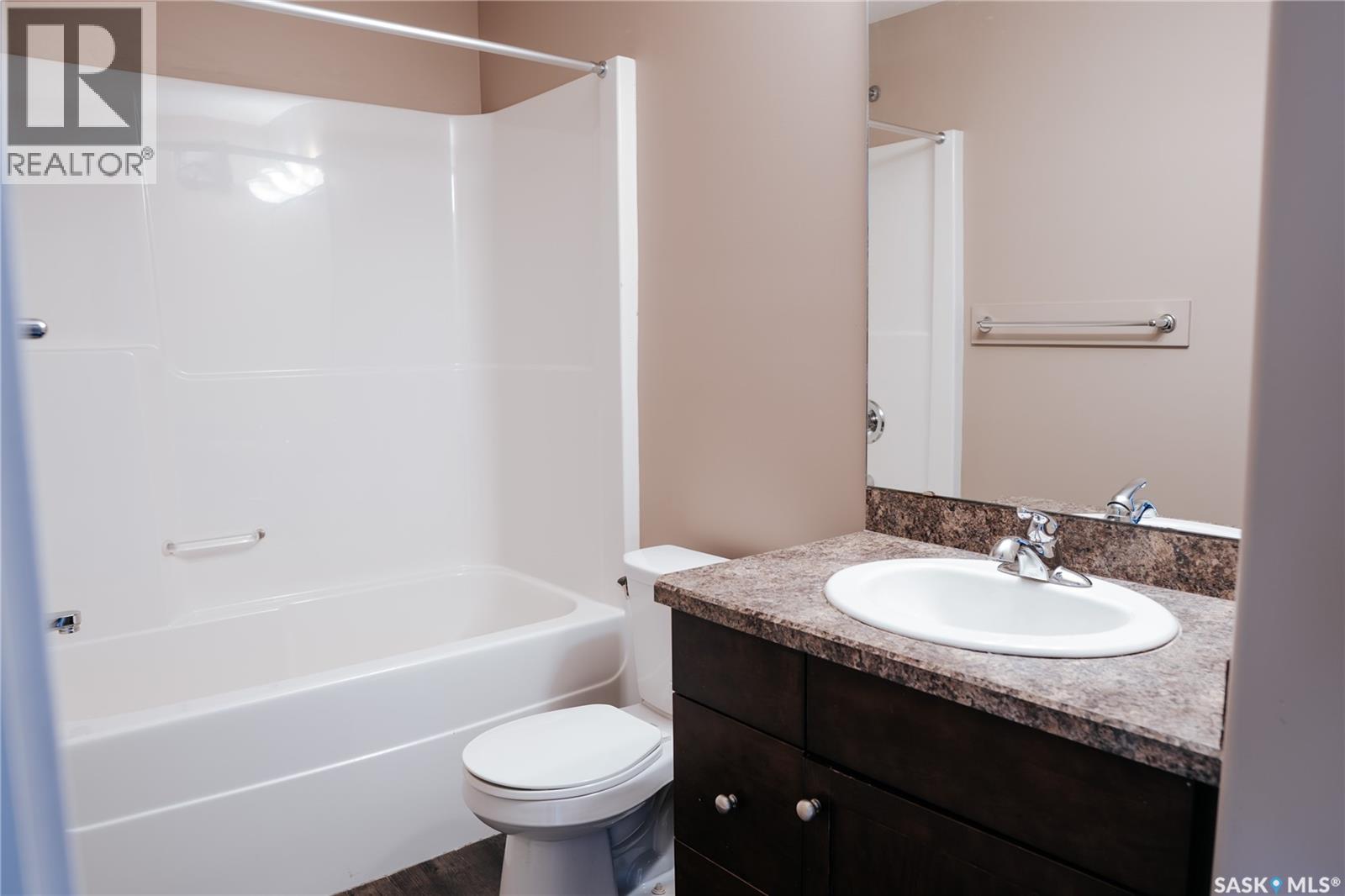 165 Mcintyre Street N, Regina, Saskatchewan  S4R 3B6 - Photo 10 - SK032626