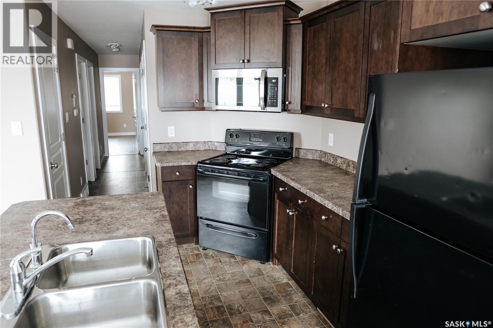 165 Mcintyre Street N, Regina, Saskatchewan  S4R 3B6 - Photo 6 - SK032626