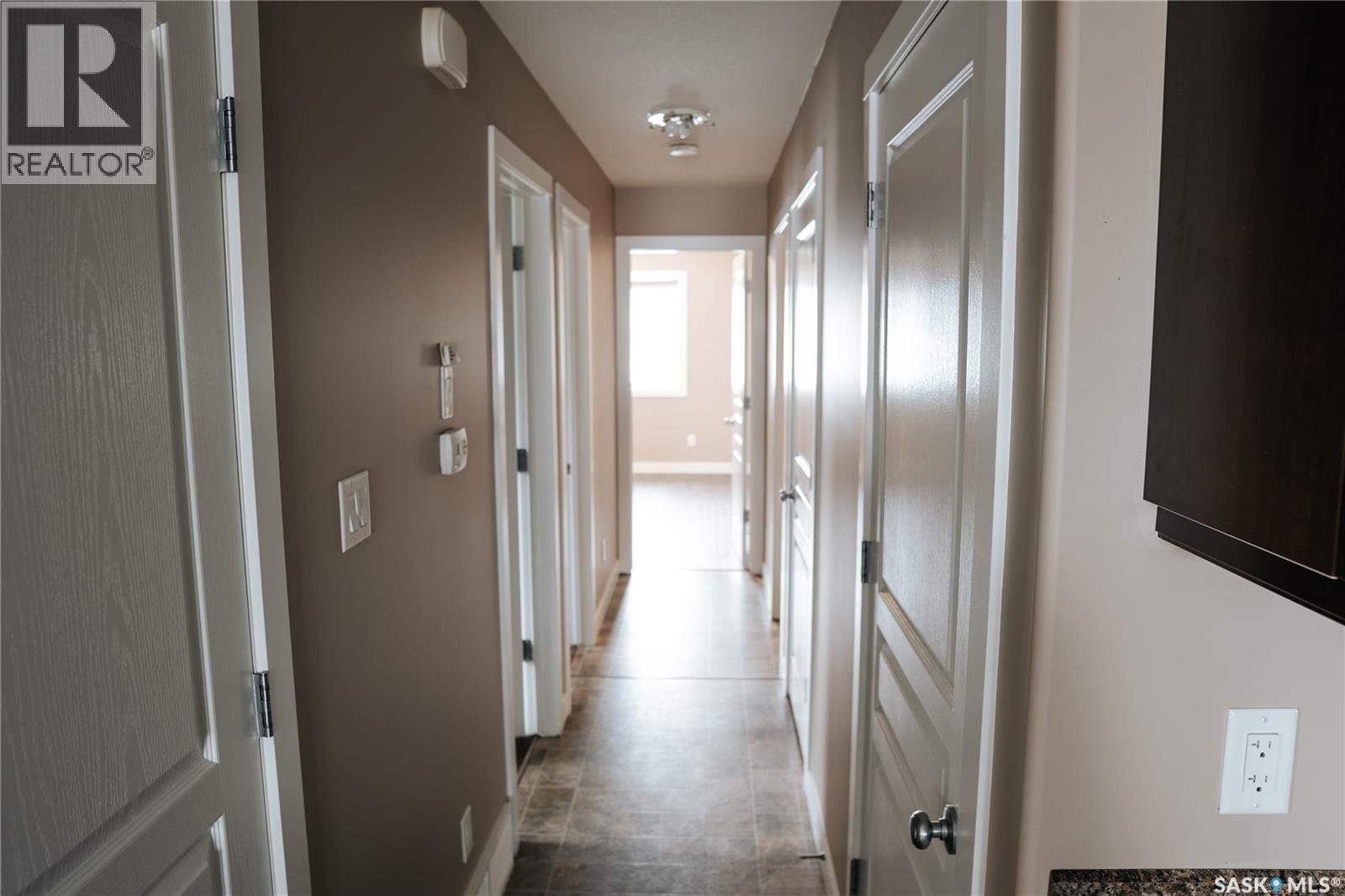 165 Mcintyre Street N, Regina, Saskatchewan  S4R 3B6 - Photo 9 - SK032626