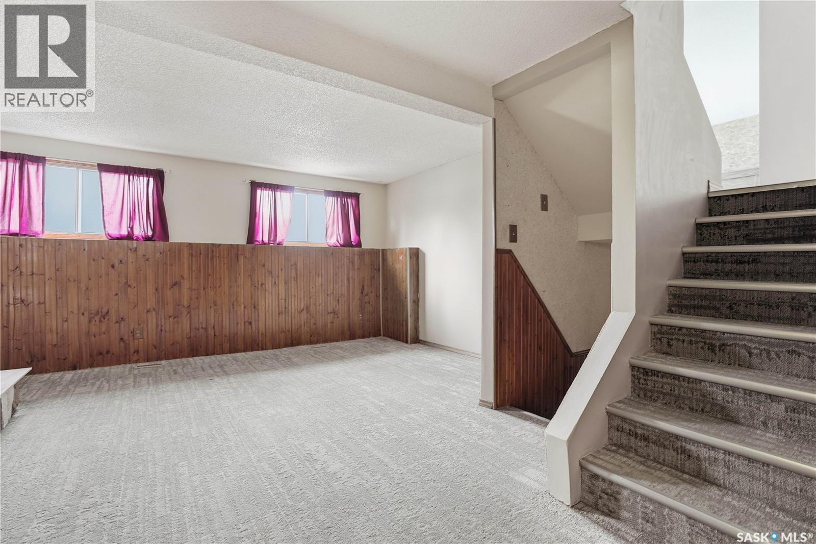 3 Carson Road, Regina, Saskatchewan  S4R 6J9 - Photo 26 - SK032603