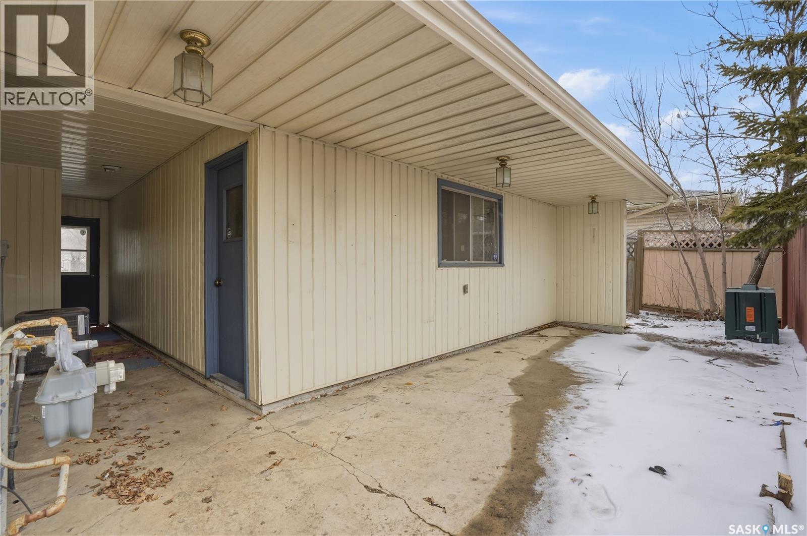 3 Carson Road, Regina, Saskatchewan  S4R 6J9 - Photo 42 - SK032603