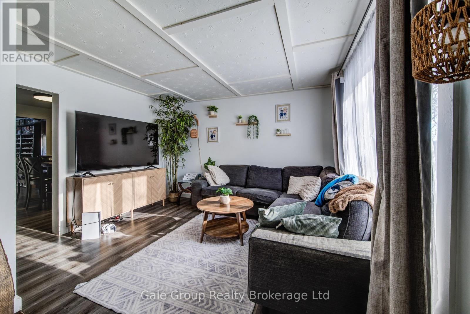 393 Odlum Drive, Woodstock, Ontario  N4S 3S1 - Photo 3 - X12759540