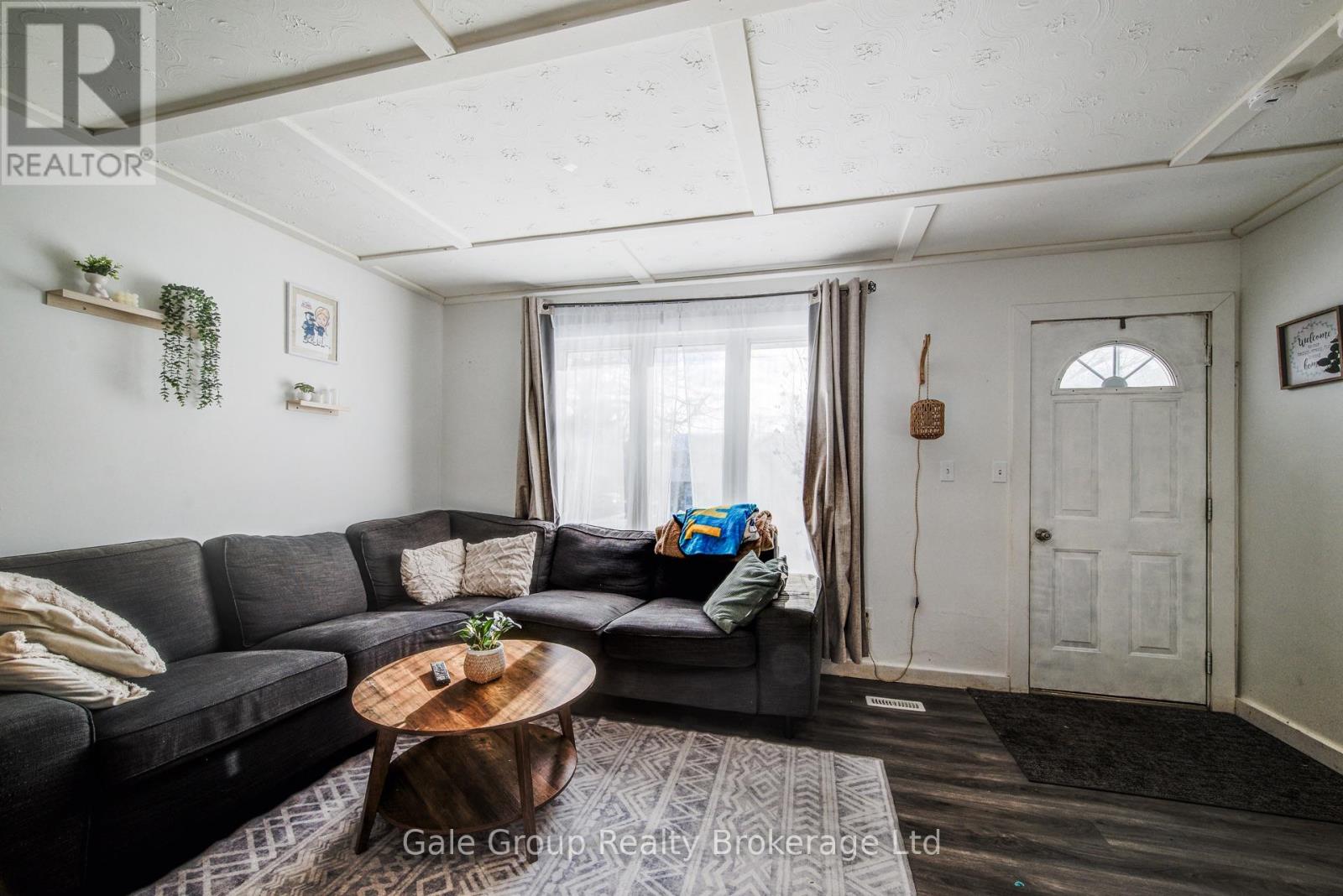 393 Odlum Drive, Woodstock, Ontario  N4S 3S1 - Photo 4 - X12759540