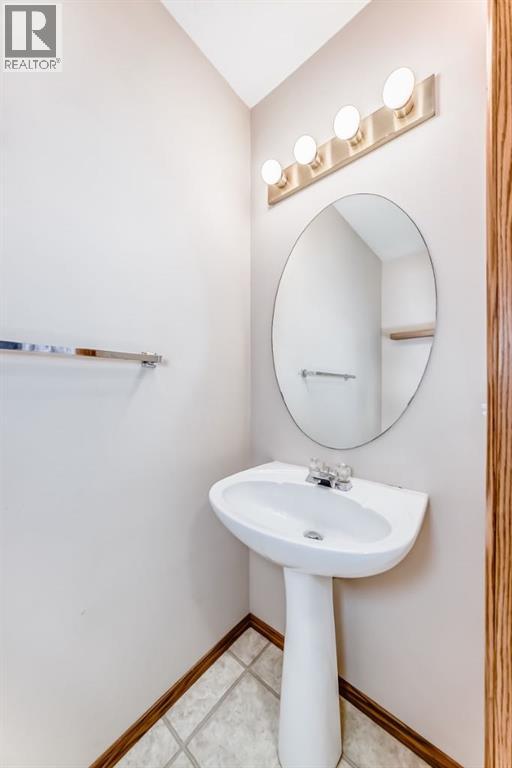 11 Coventry Link NE, Calgary, Alberta  T3K 5H6 - Photo 49 - A2299576