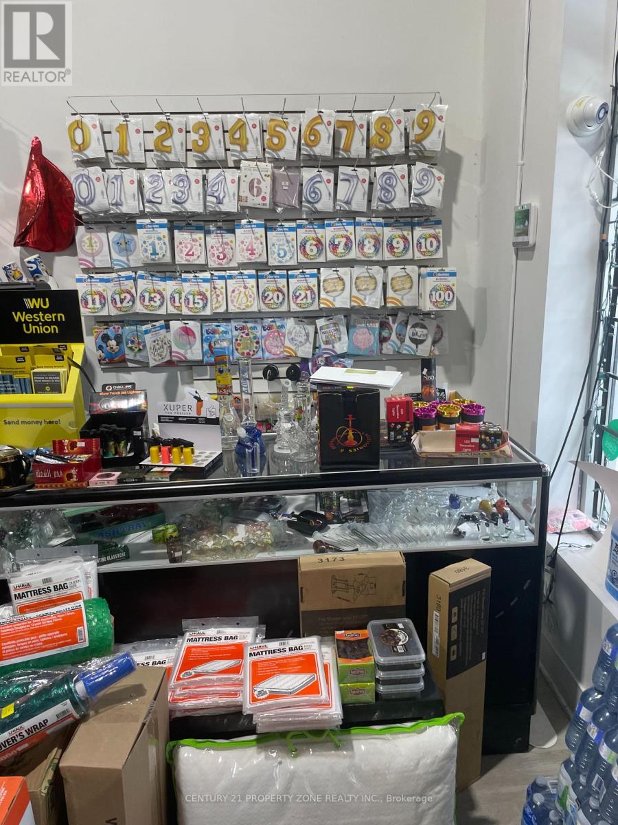 106 - 3945 Doug Leavens Boulevard, Mississauga, Ontario  L5N 6T3 - Photo 5 - W12985386