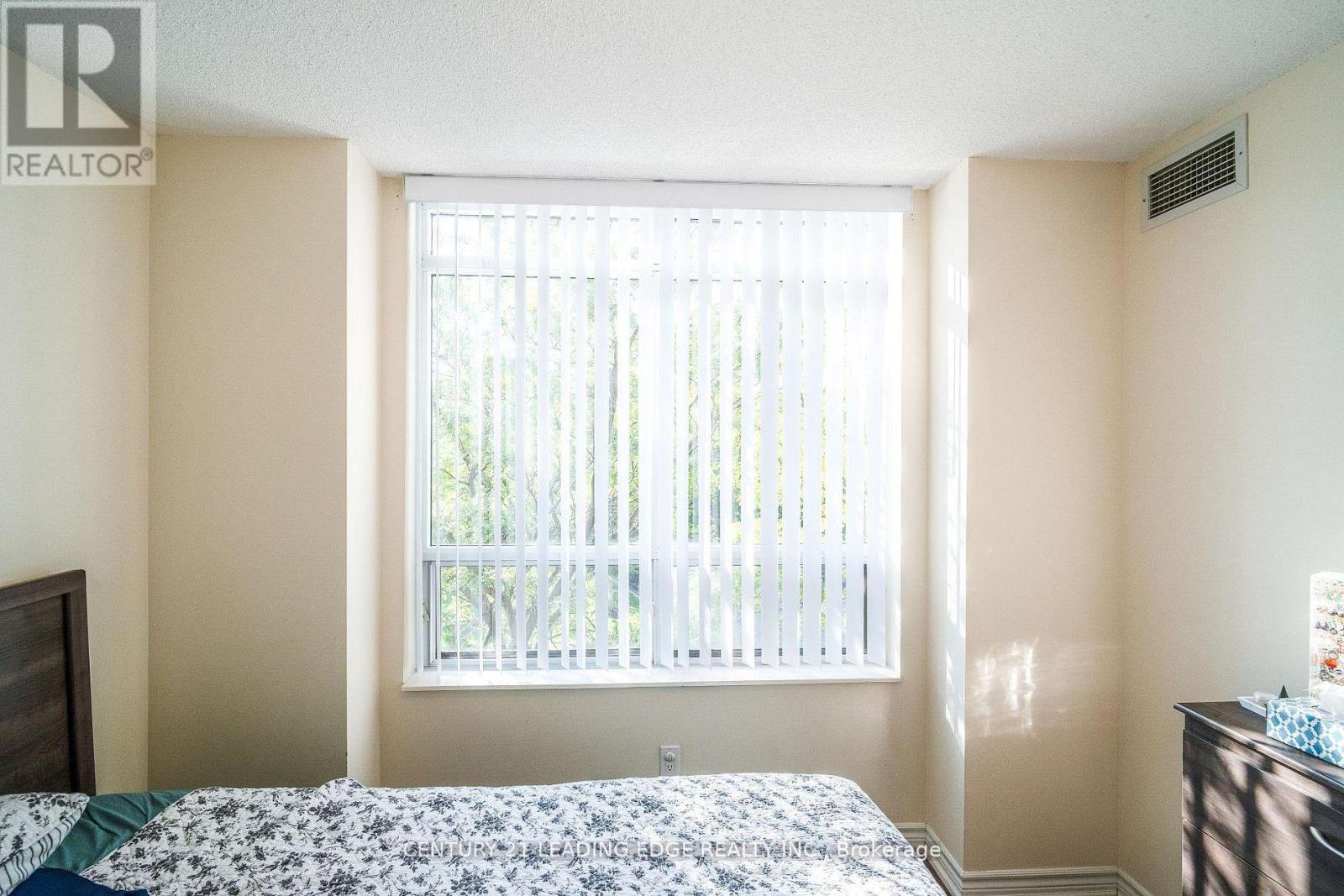 219 - 700 Humberwood Boulevard, Toronto, Ontario M9W 7J4 - Photo 14 - W12985418