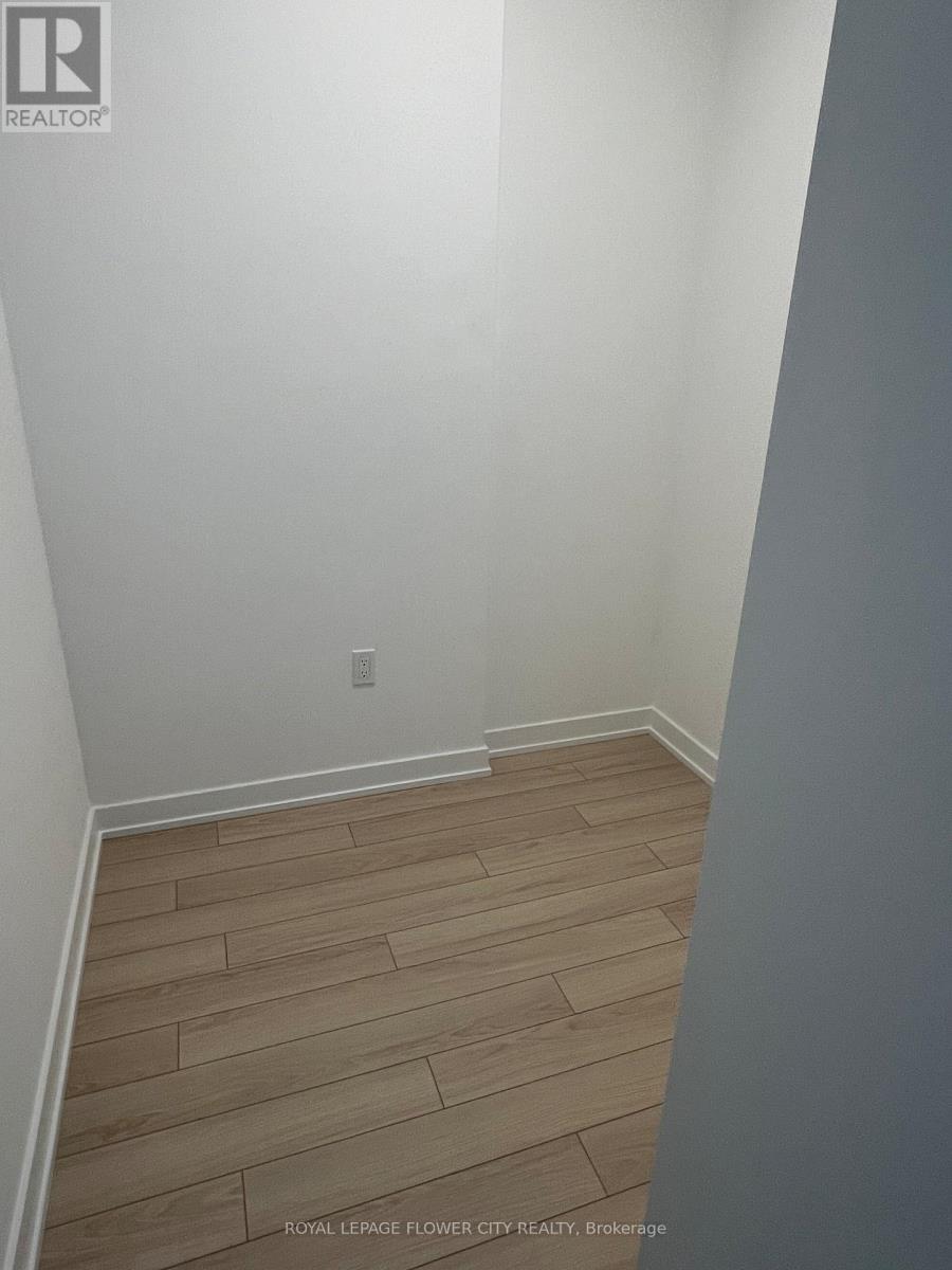 1919 - 15 Skyridge Drive, Brampton, Ontario  L6P 4S3 - Photo 11 - W12985432