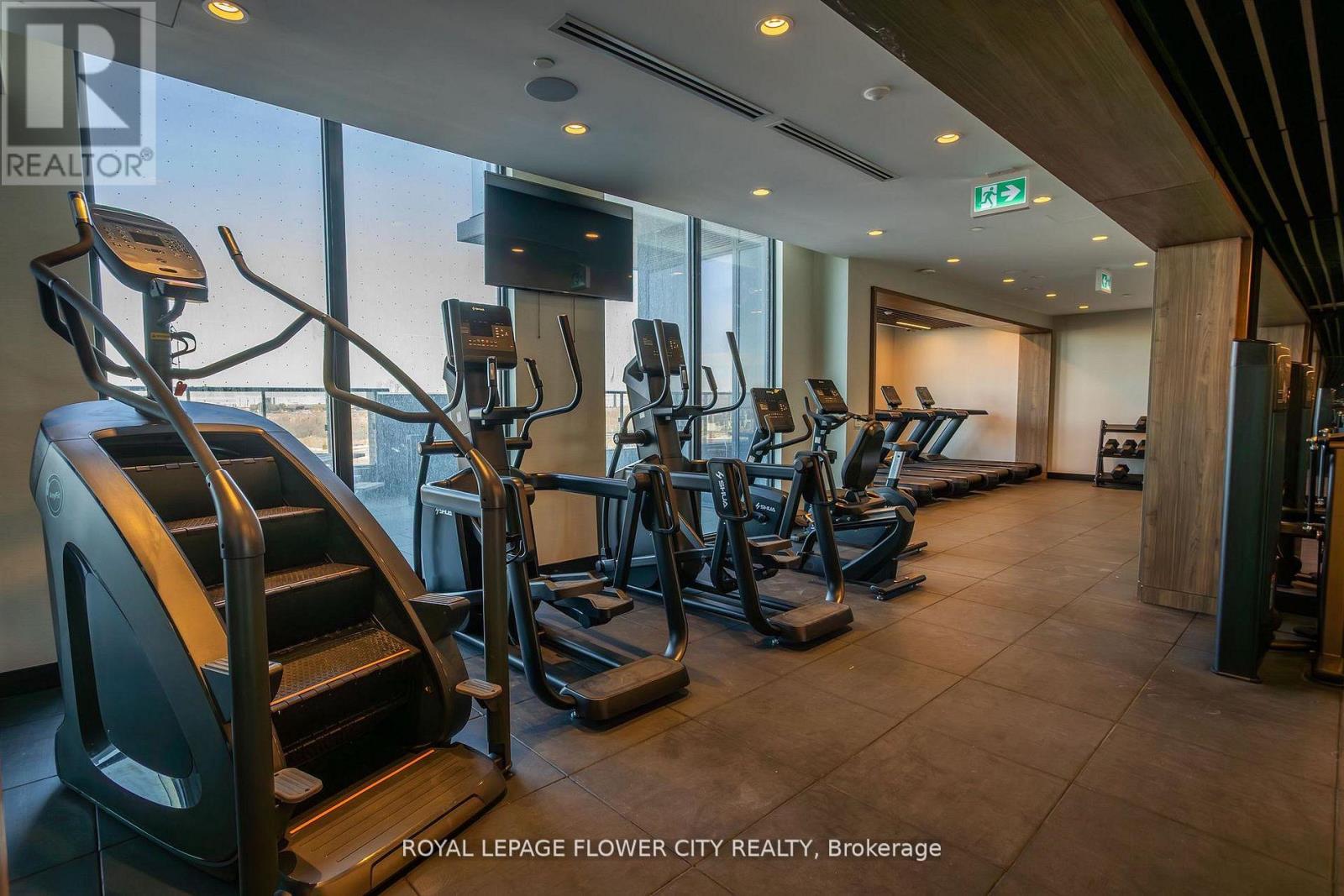 1919 - 15 Skyridge Drive, Brampton, Ontario  L6P 4S3 - Photo 6 - W12985432