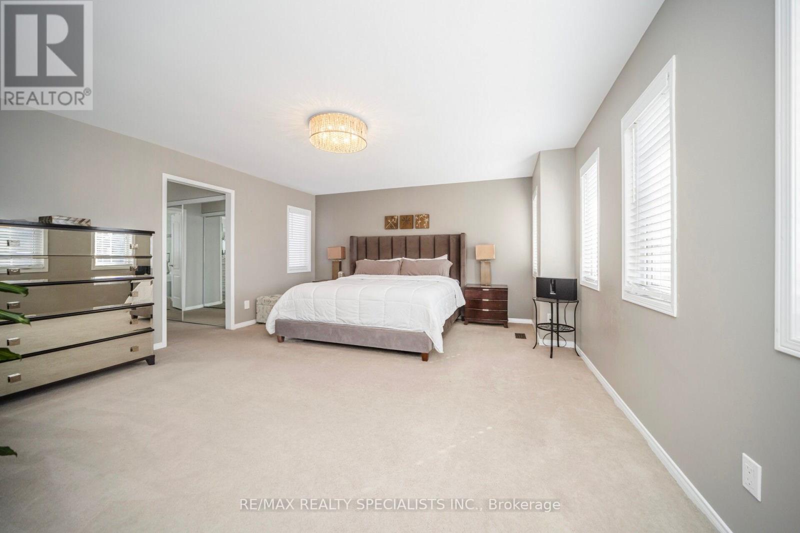 44 Dunvegan Crescent, Brampton, Ontario  L7A 2Y2 - Photo 28 - W12985470