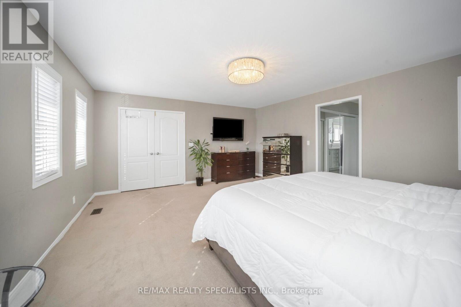 44 Dunvegan Crescent, Brampton, Ontario  L7A 2Y2 - Photo 30 - W12985470