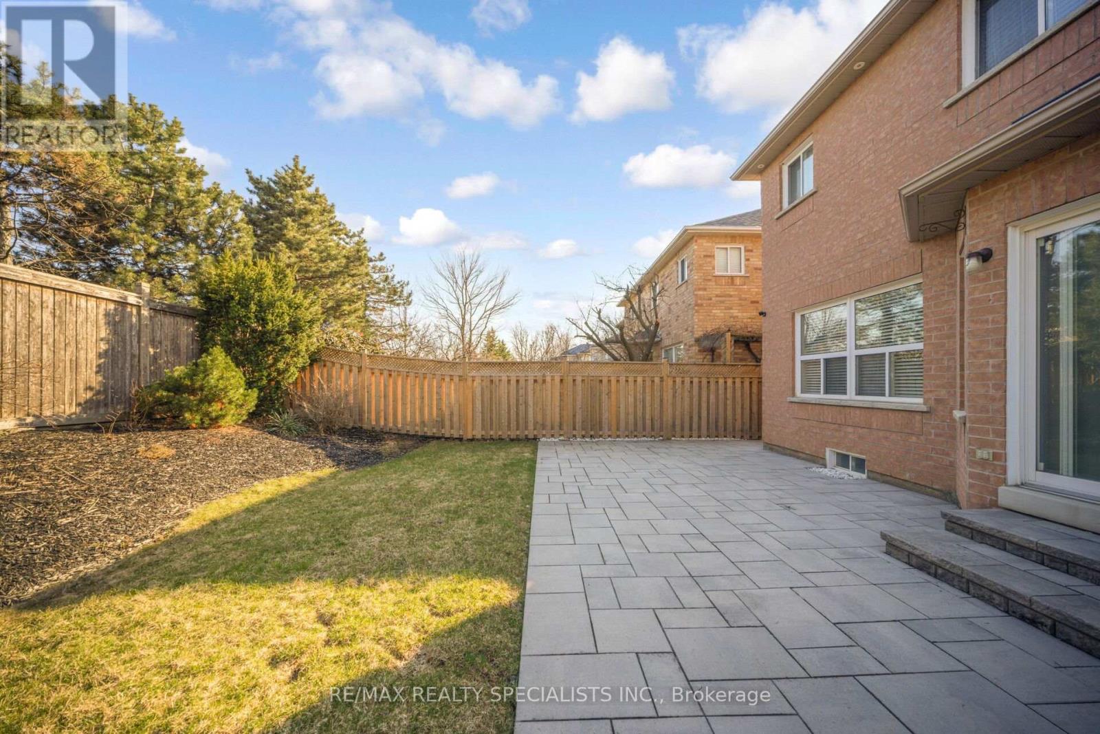 44 Dunvegan Crescent, Brampton, Ontario  L7A 2Y2 - Photo 49 - W12985470