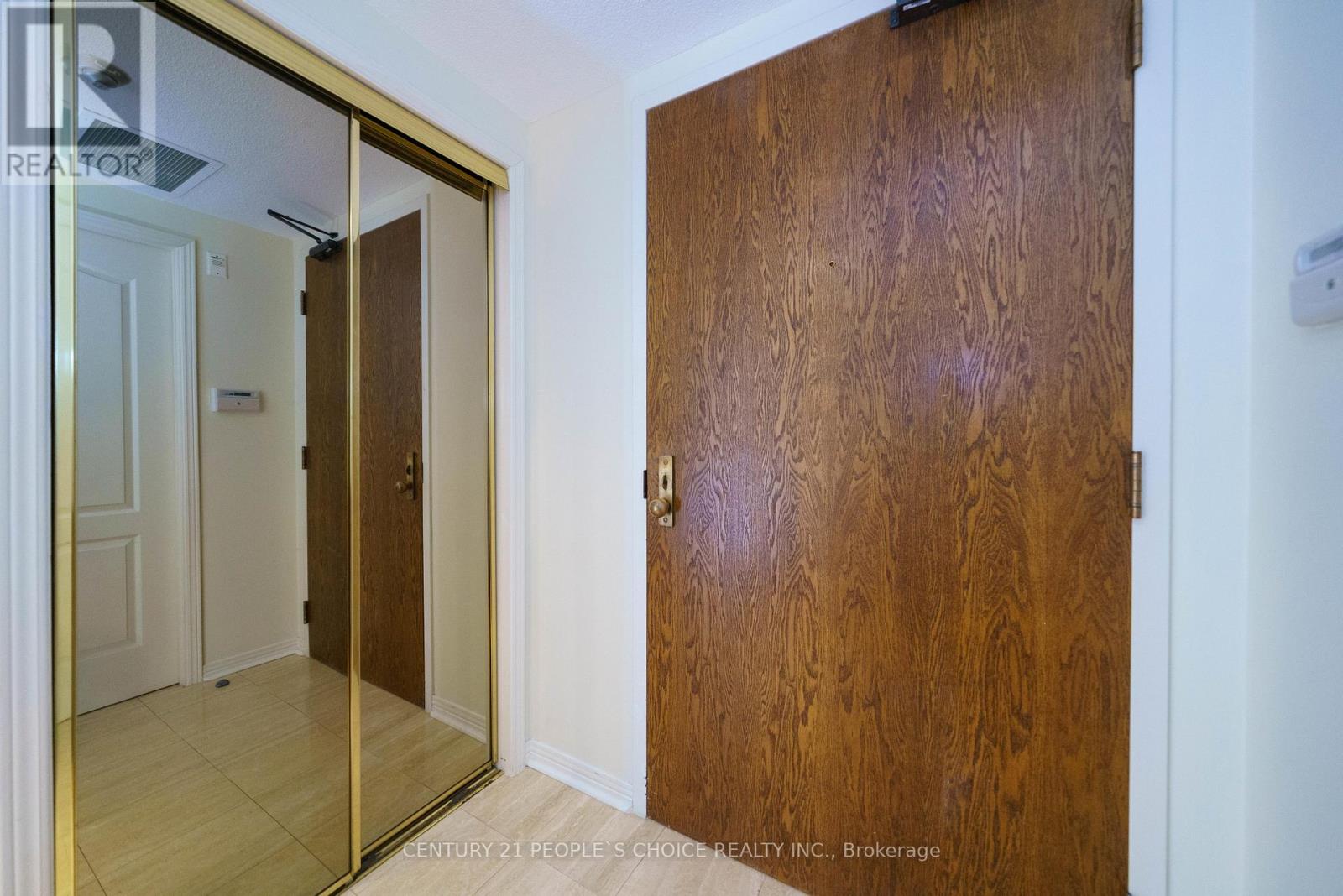 506 - 1905 Pilgrims Way, Oakville, Ontario  L6M 2X2 - Photo 4 - W12985472