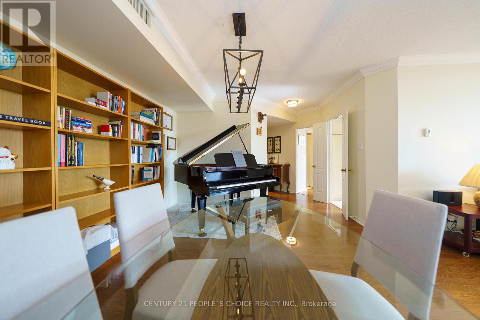 506 - 1905 Pilgrims Way, Oakville, Ontario  L6M 2X2 - Photo 9 - W12985472