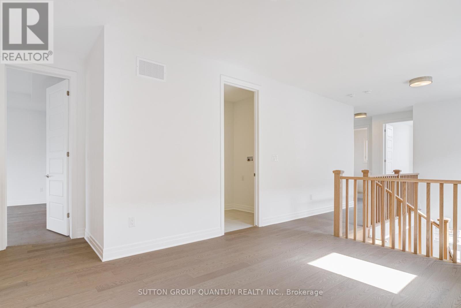 3306 Wolverine Path, Oakville, Ontario  L6H 8B1 - Photo 27 - W12985490