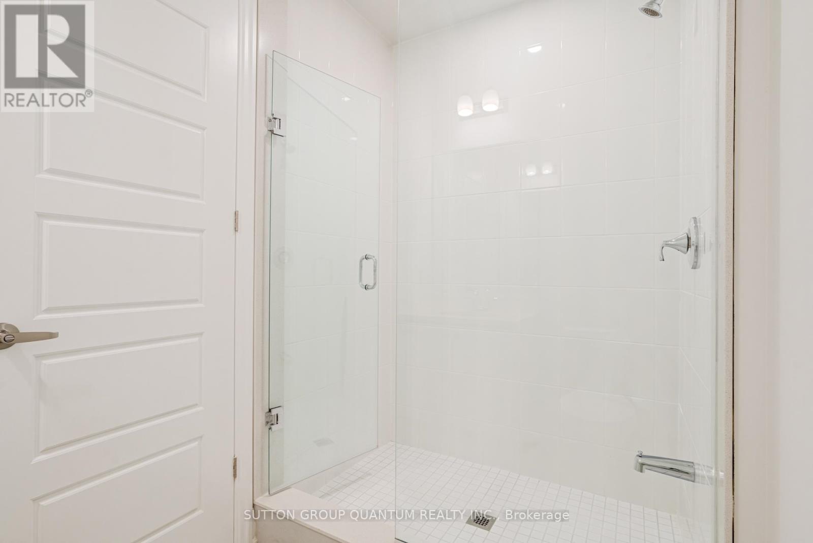 3306 Wolverine Path, Oakville, Ontario  L6H 8B1 - Photo 37 - W12985490