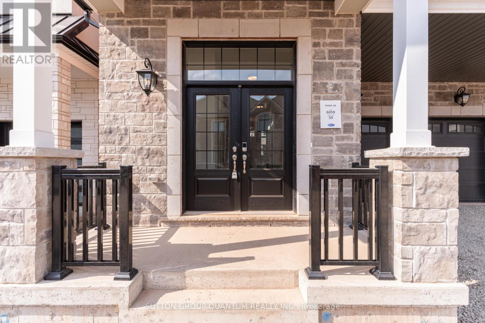 3306 Wolverine Path, Oakville, Ontario  L6H 8B1 - Photo 4 - W12985490