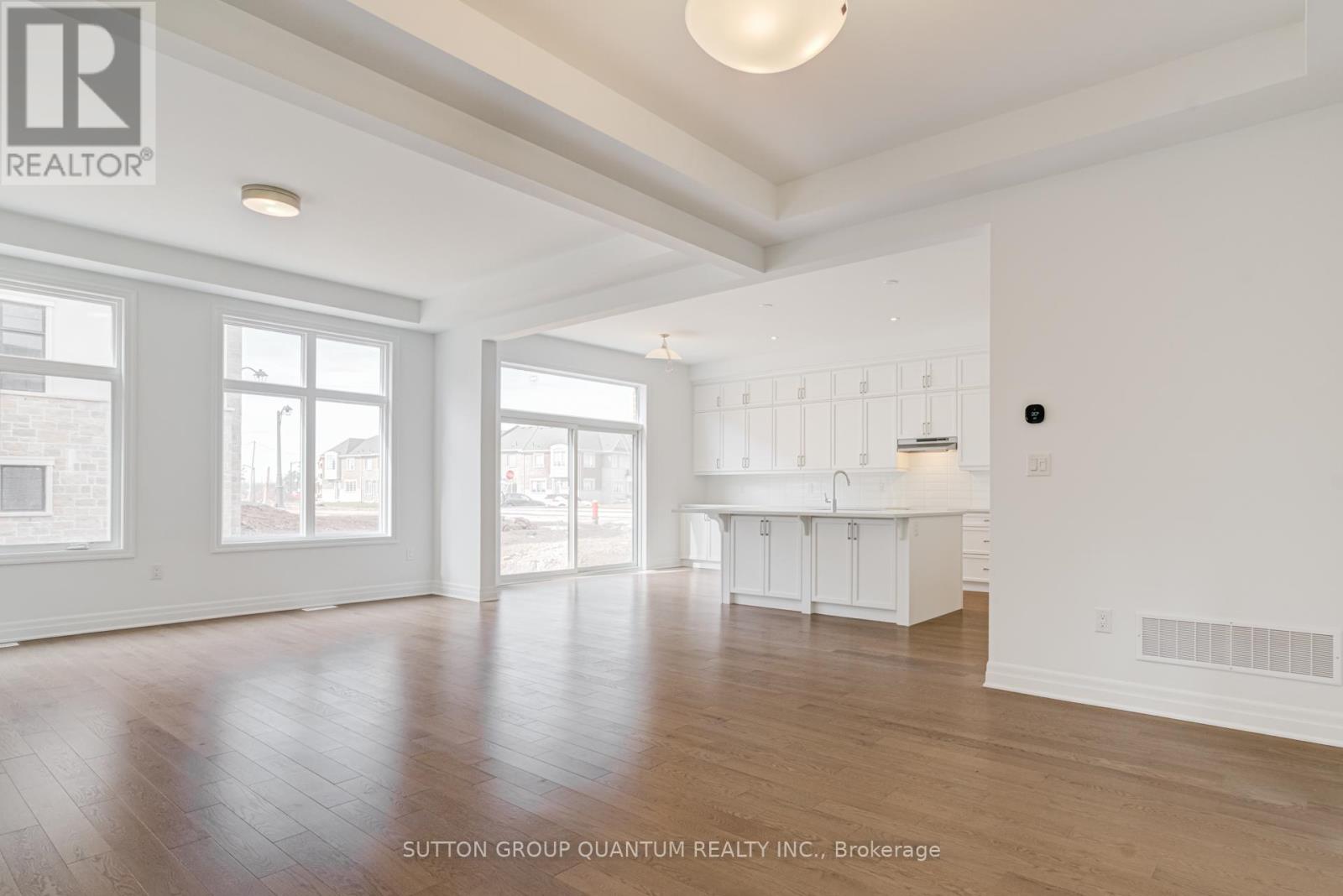 1259 Black Bear Trail, Oakville, Ontario  L6H 8B2 - Photo 10 - W12985498