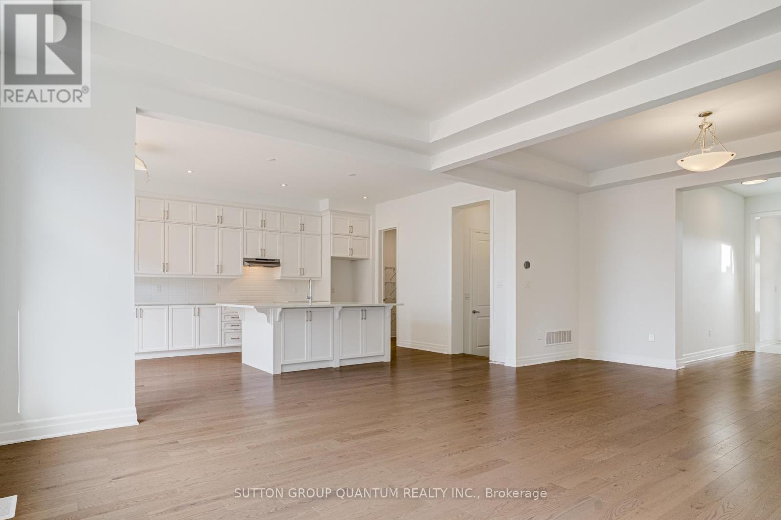 1259 Black Bear Trail, Oakville, Ontario  L6H 8B2 - Photo 13 - W12985498