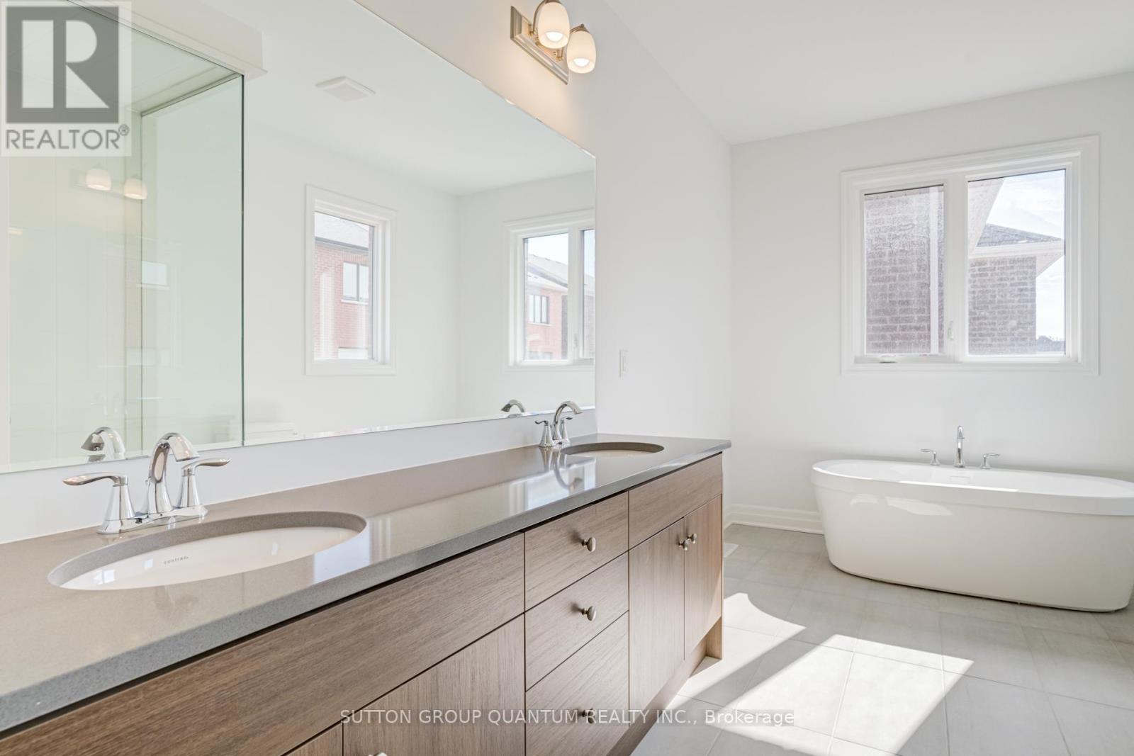 1259 Black Bear Trail, Oakville, Ontario  L6H 8B2 - Photo 22 - W12985498