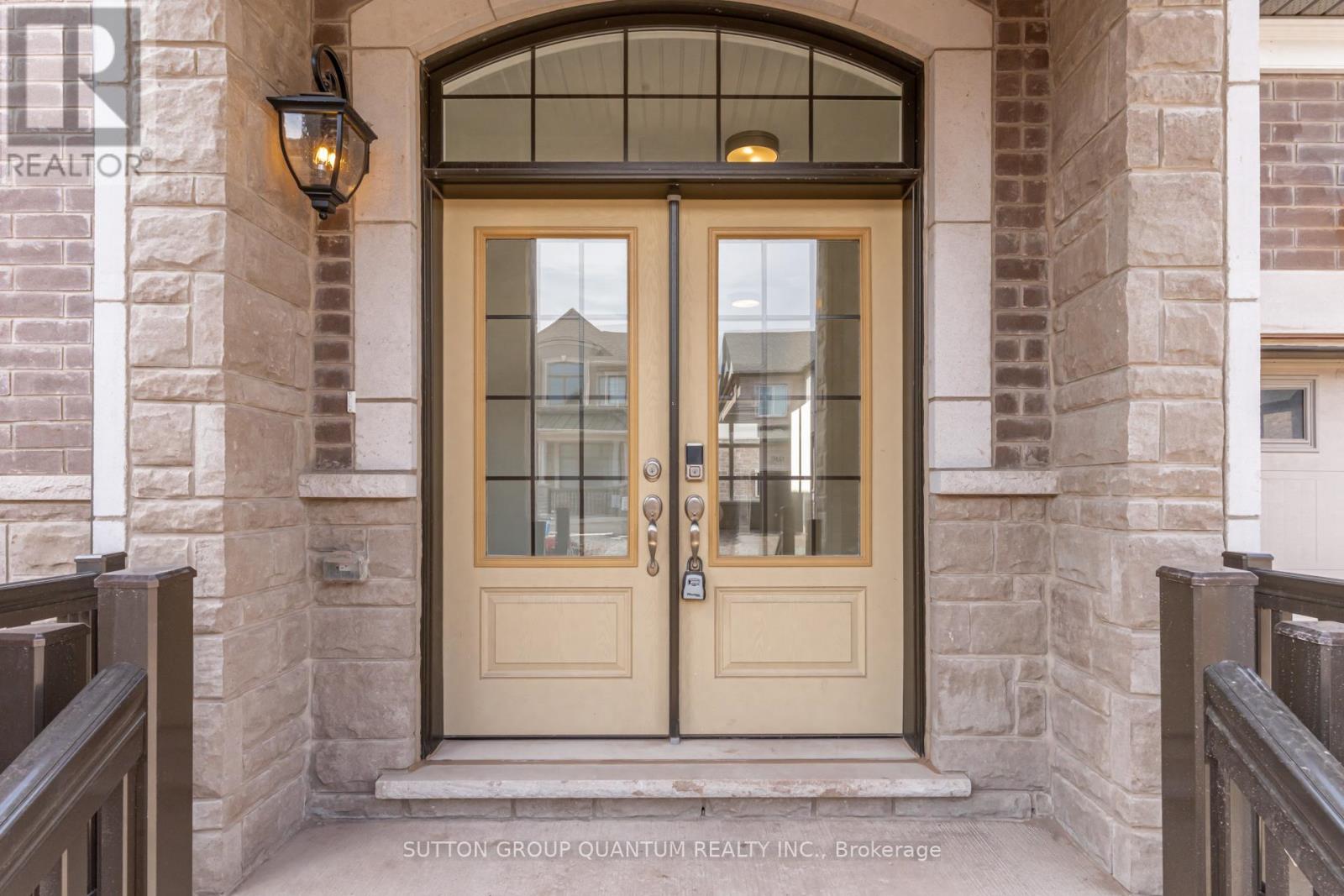 1259 Black Bear Trail, Oakville, Ontario  L6H 8B2 - Photo 4 - W12985498