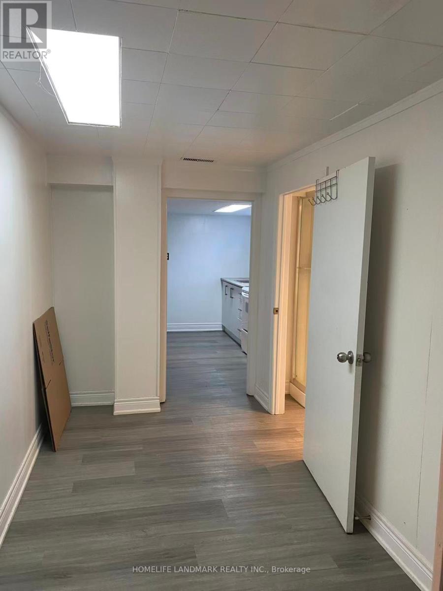 30 Joseph Street, Mississauga, Ontario L5M 1N9 - Photo 12 - W12985534