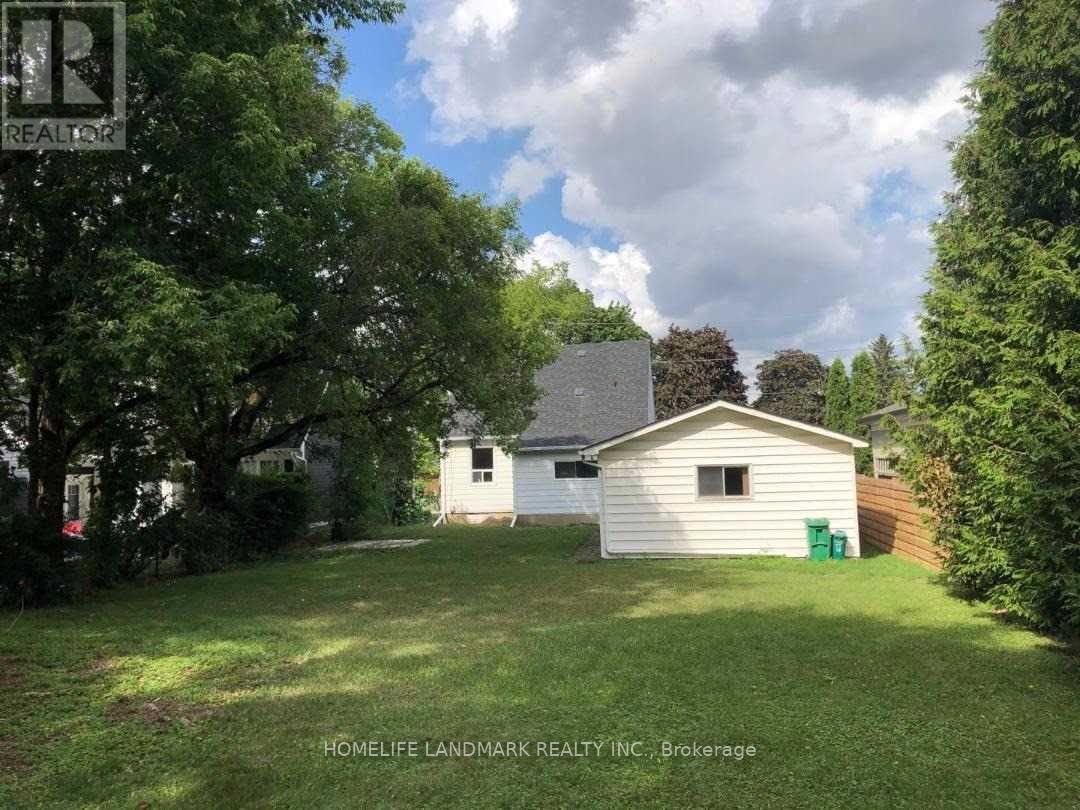 30 Joseph Street, Mississauga, Ontario L5M 1N9 - Photo 4 - W12985534