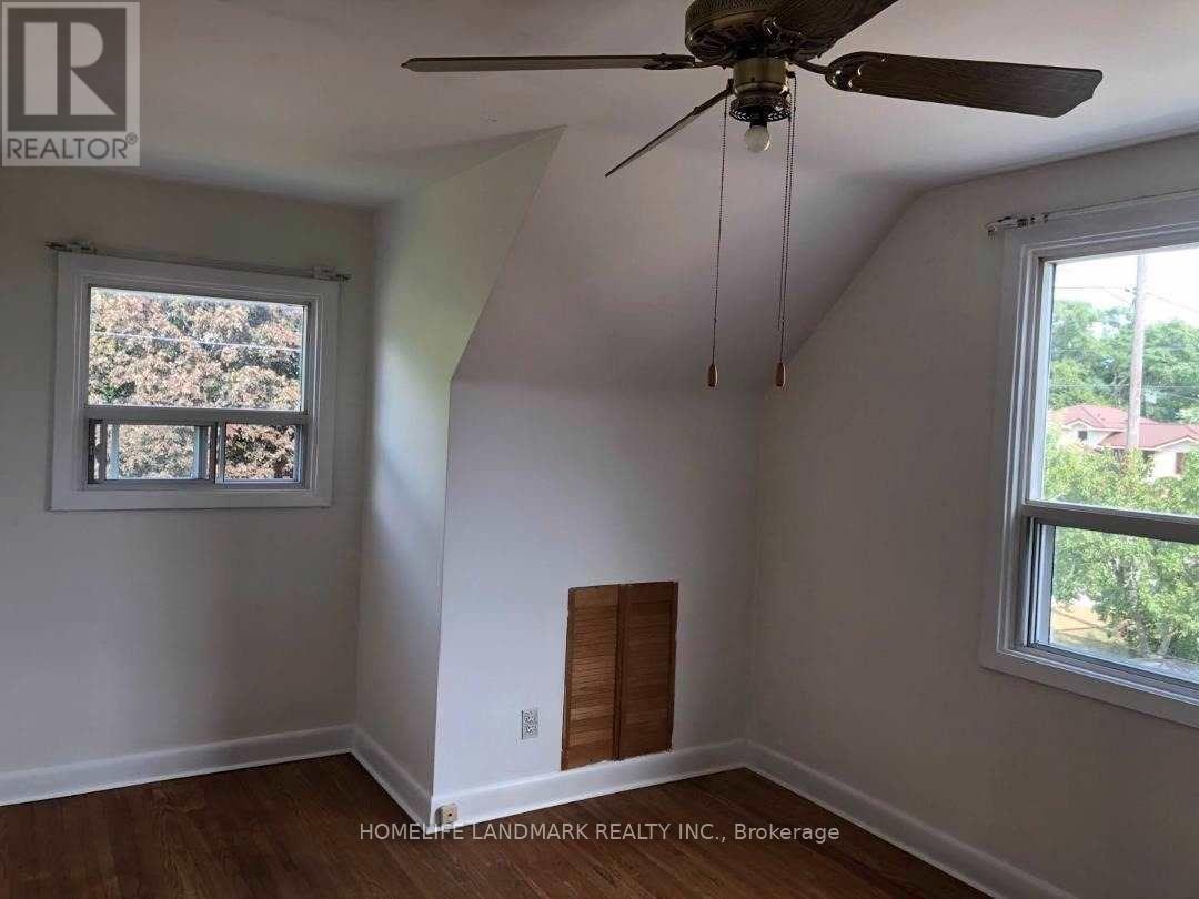 30 Joseph Street, Mississauga, Ontario L5M 1N9 - Photo 5 - W12985534